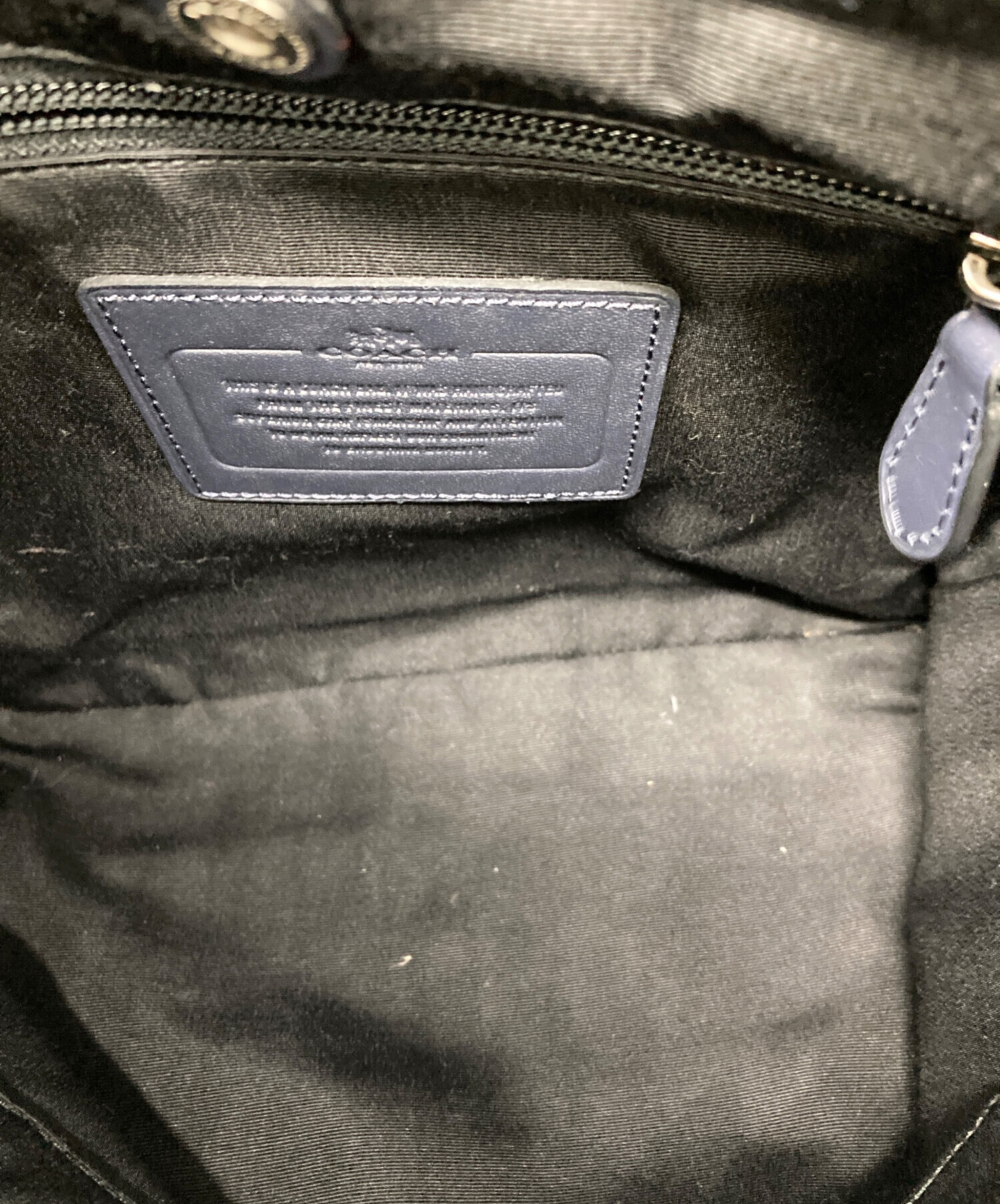 中古・古着通販】COACH (コーチ) メッセンジャーバッグ ネイビー 中古・古着通販】COACH (コーチ) メッセンジャーバッグ ネイビー