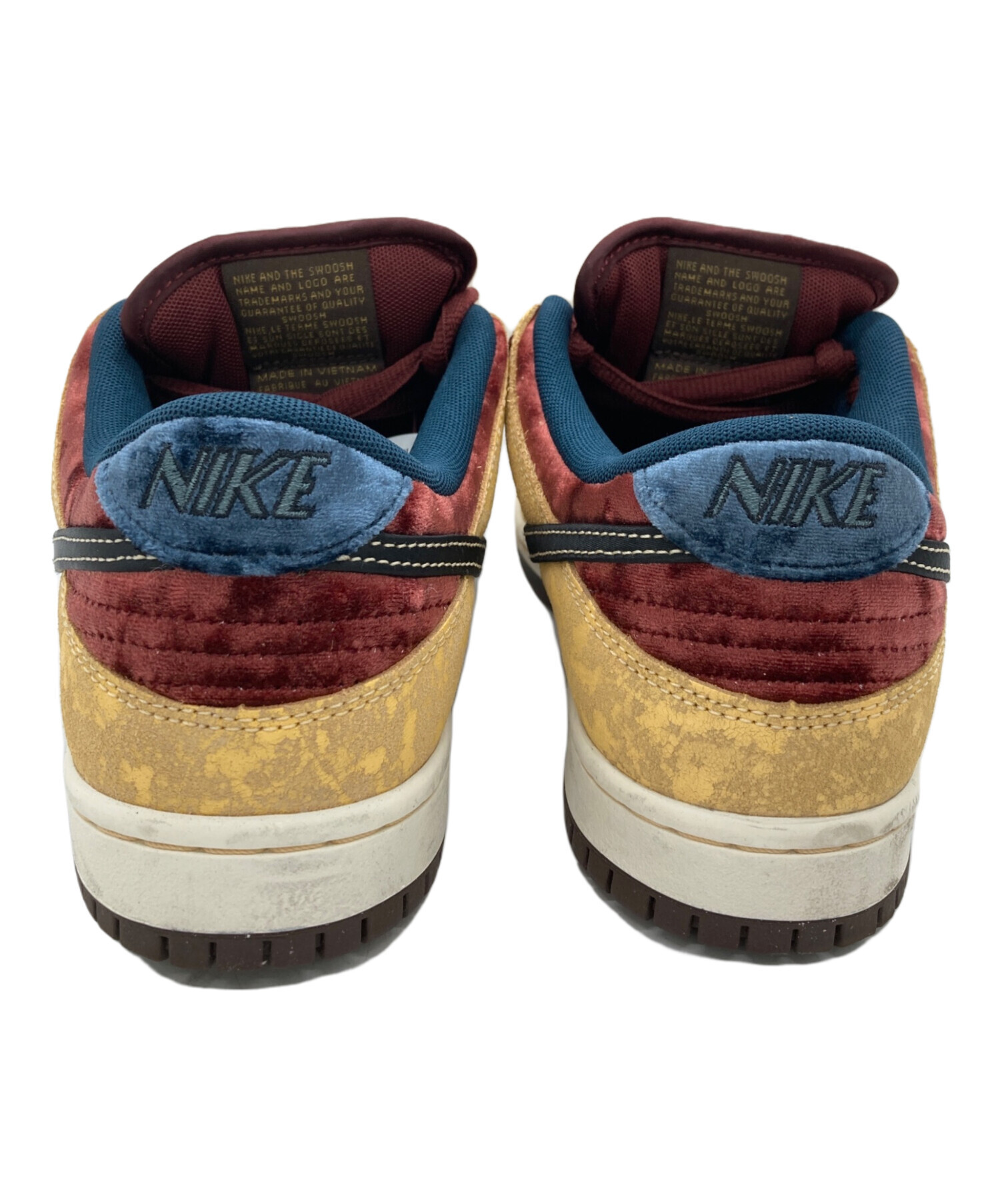 中古・古着通販】NIKE SB (ナイキエスビー) ローカットスニーカー