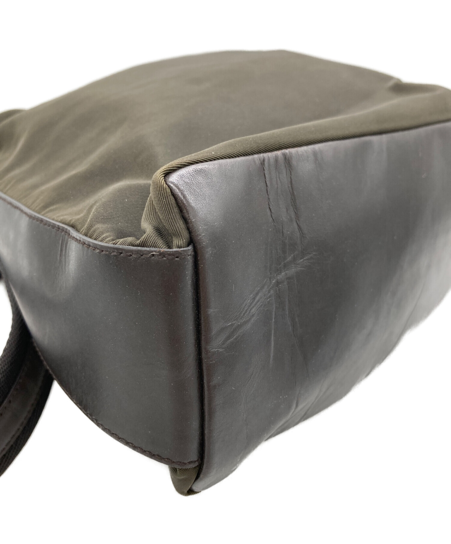 【良品】PRADA プラダ　ワンショルダー　ナイロン　グリーン　肩掛け 中古・古着通販】PRADA (プラダ) ナイロンワンショルダーバッグ