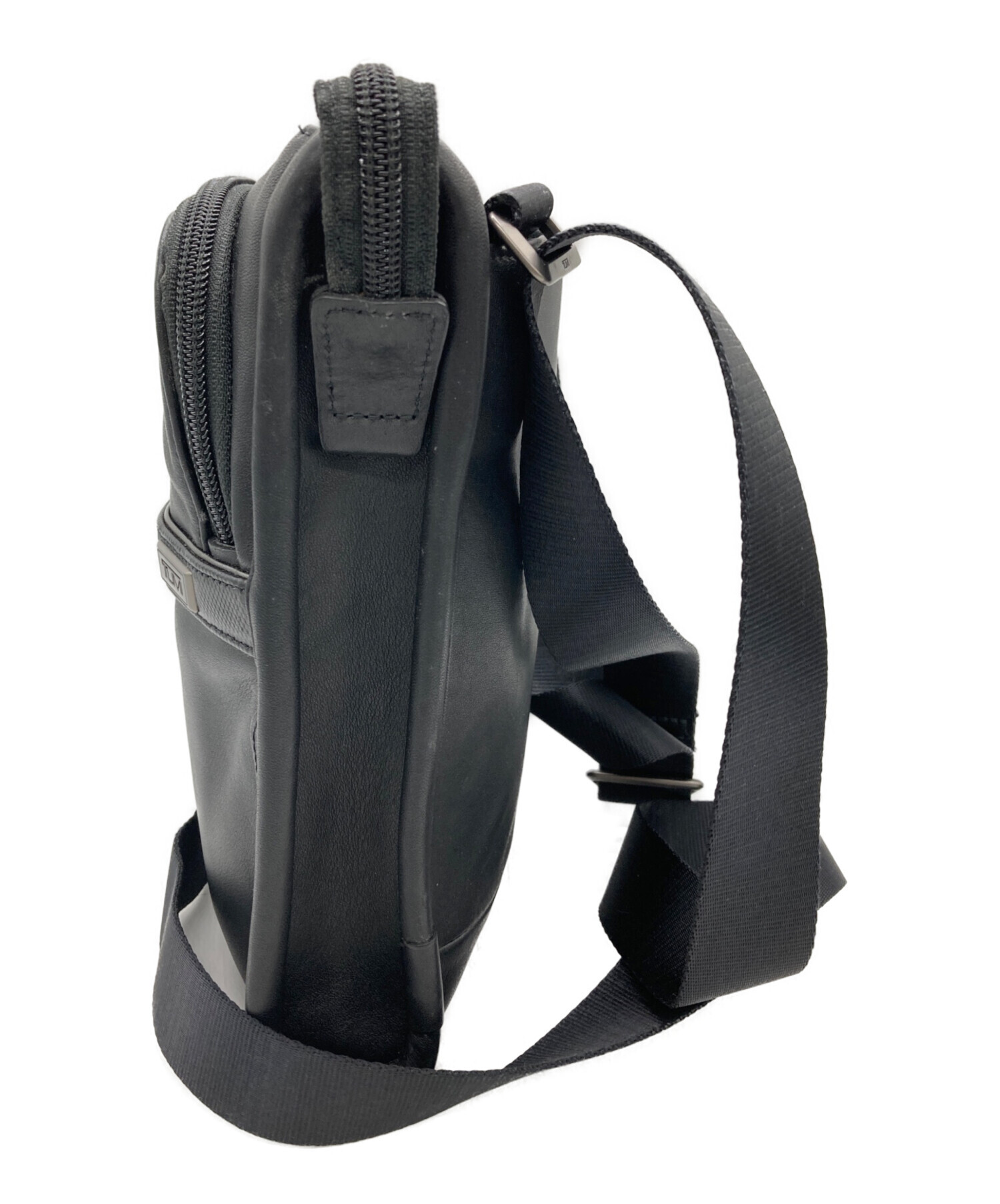 中古・古着通販】TUMI (トゥミ) ショルダーバッグ ブラック｜ブランド