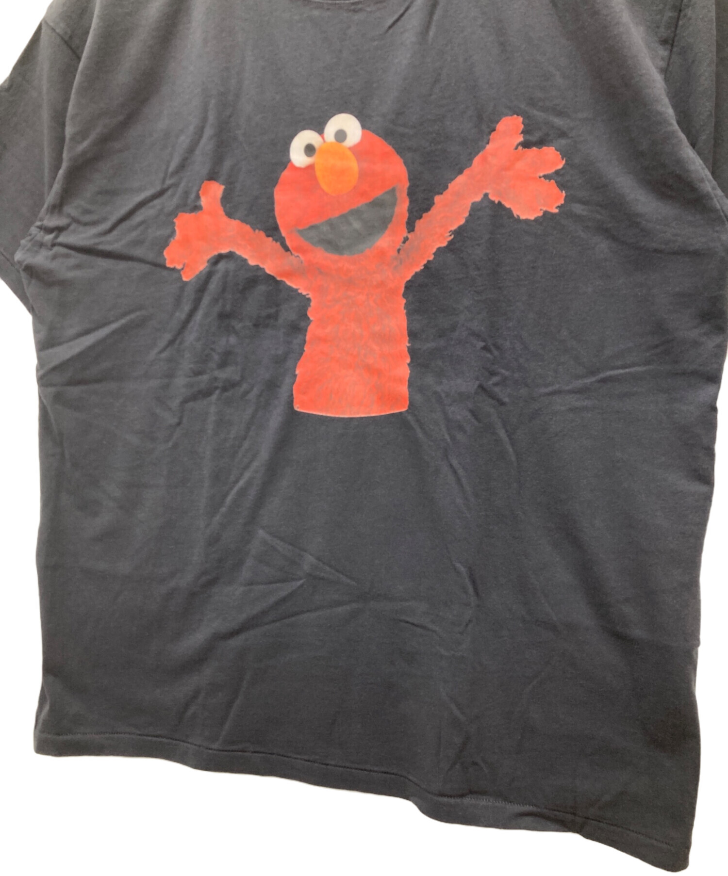 雰囲気◎ELMO エルモ Tシャツ ブラックアウト　セサミストリート カナダ製 中古・古着通販】セサミストリート (セサミストリート) ダークエルモT