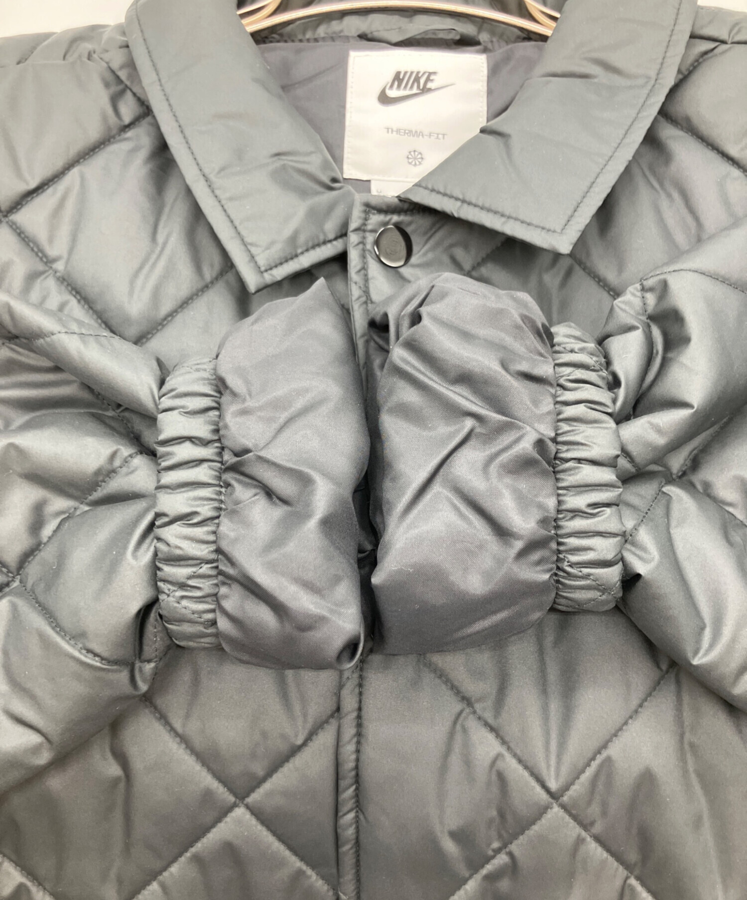 中古・古着通販】NIKE (ナイキ) ライトウェイト キルテッド Therma-FIT