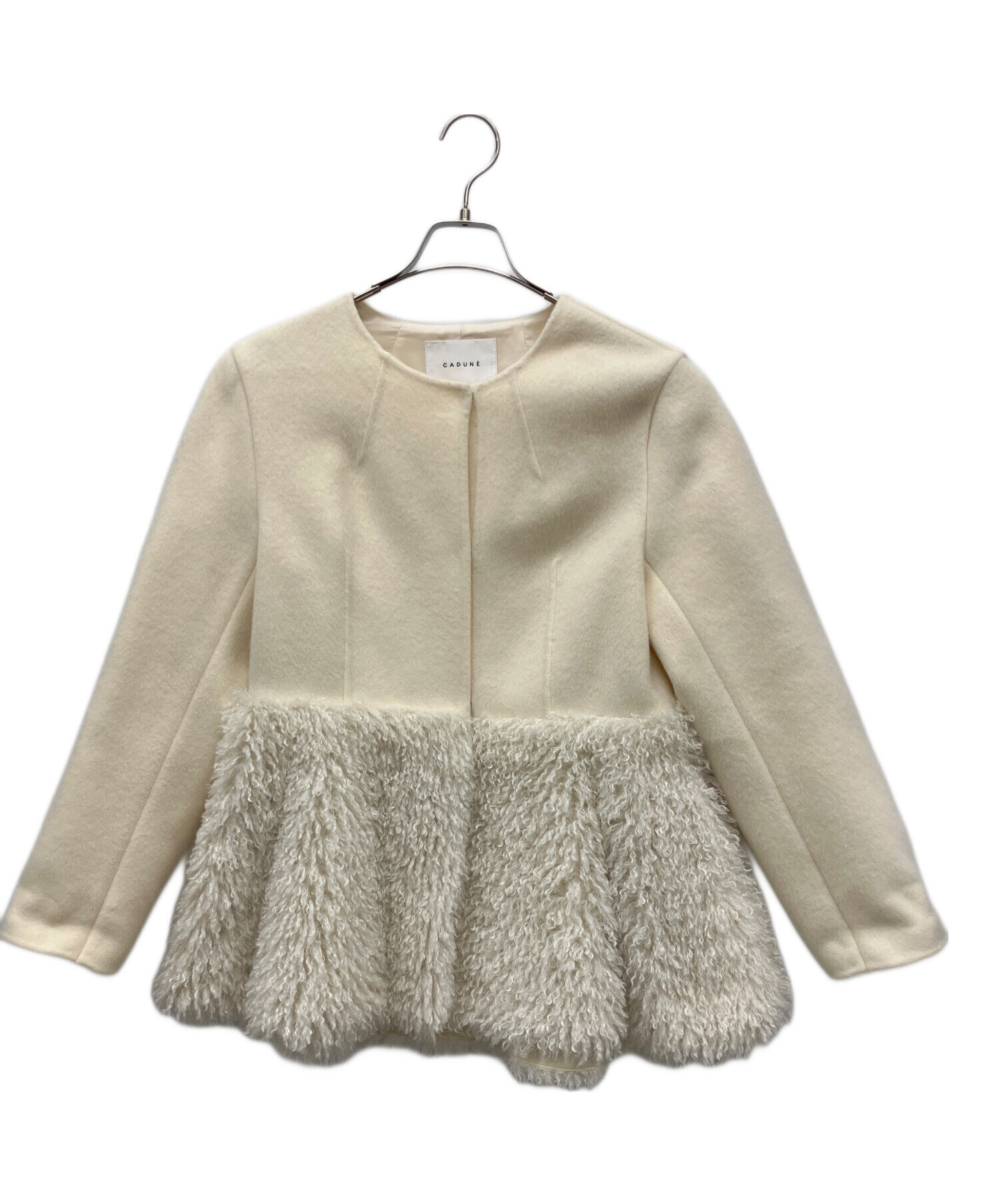 中古・古着通販】CADUNE (カデュネ) プードルペプラムコート ベージュ