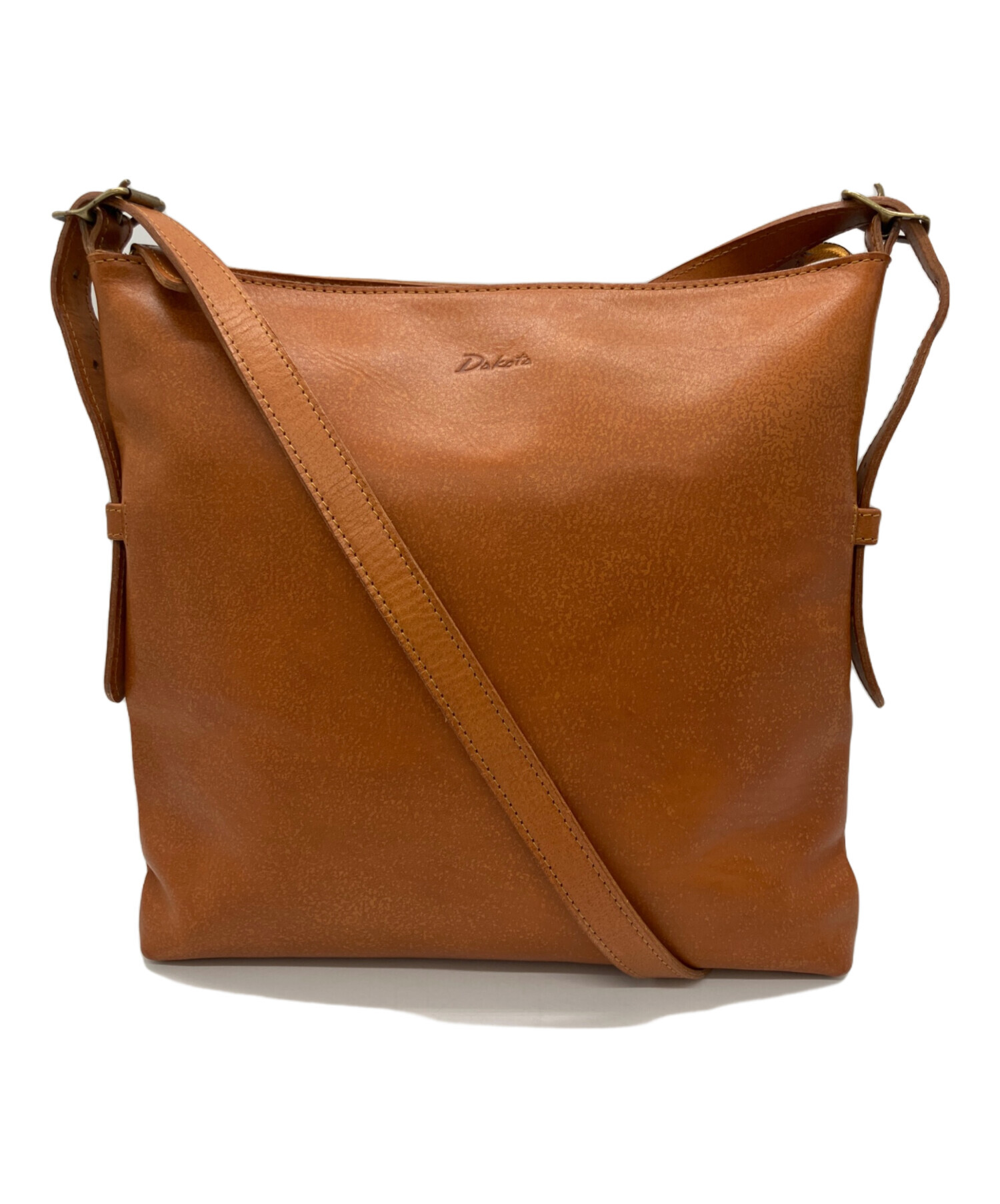 廃盤　DAKOTA ダコタ ショルダーバッグ　キャメル 中古・古着通販】DAKOTA (ダコタ) レザーショルダーバッグ キャメル