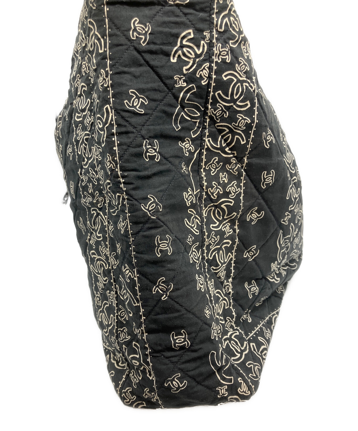 中古・古着通販】CHANEL (シャネル) バンダナ型キルティングトート