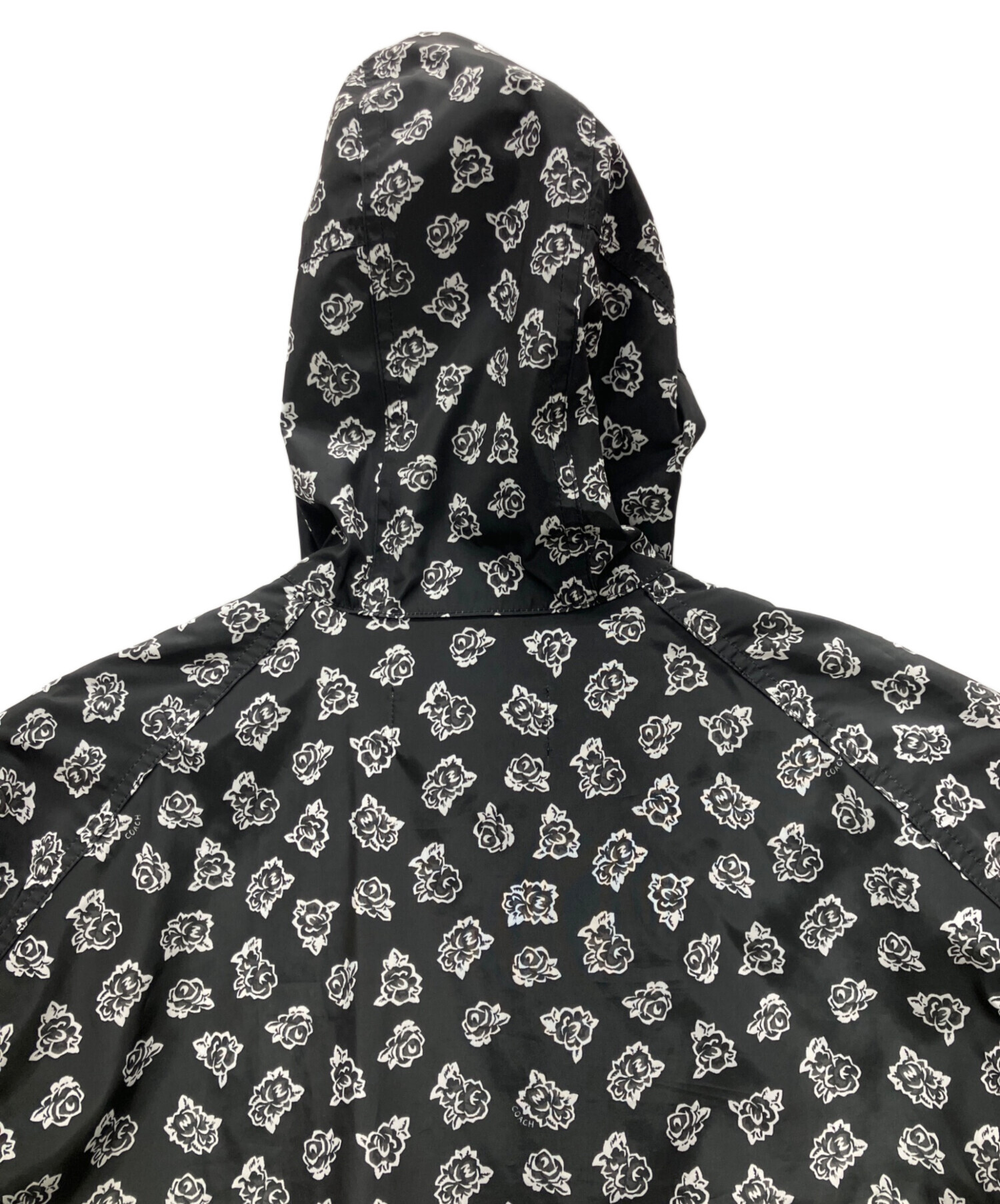 COACH ★ ナイロン　ジャケット　パーカー 中古・古着通販】COACH (コーチ) ナイロンジャケット ブラック サイズ