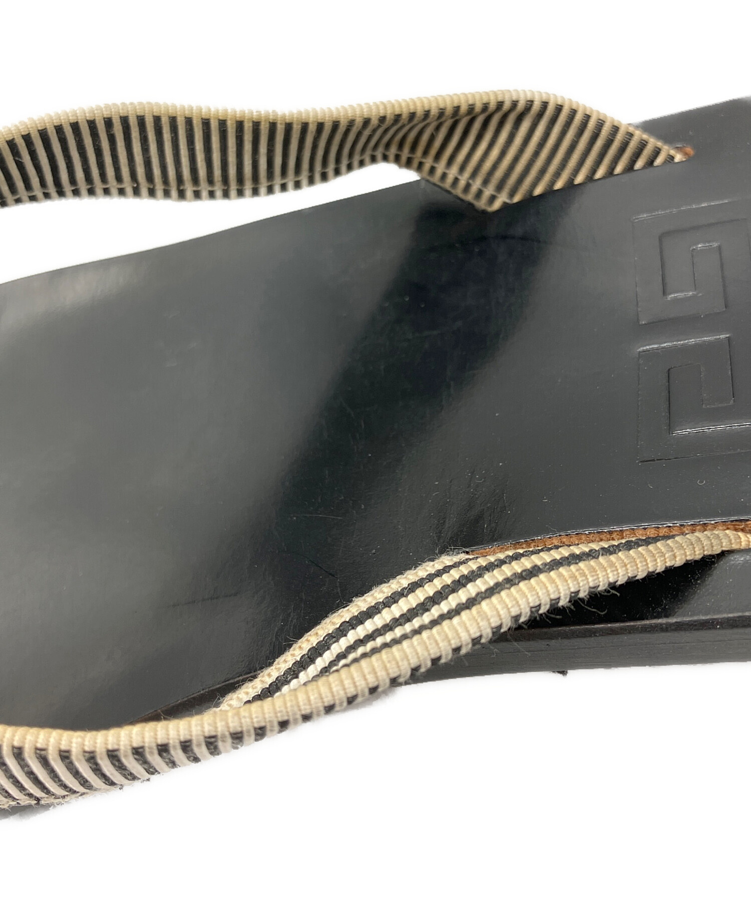 中古・古着通販】GIVENCHY (ジバンシィ) レザービーチサンダル