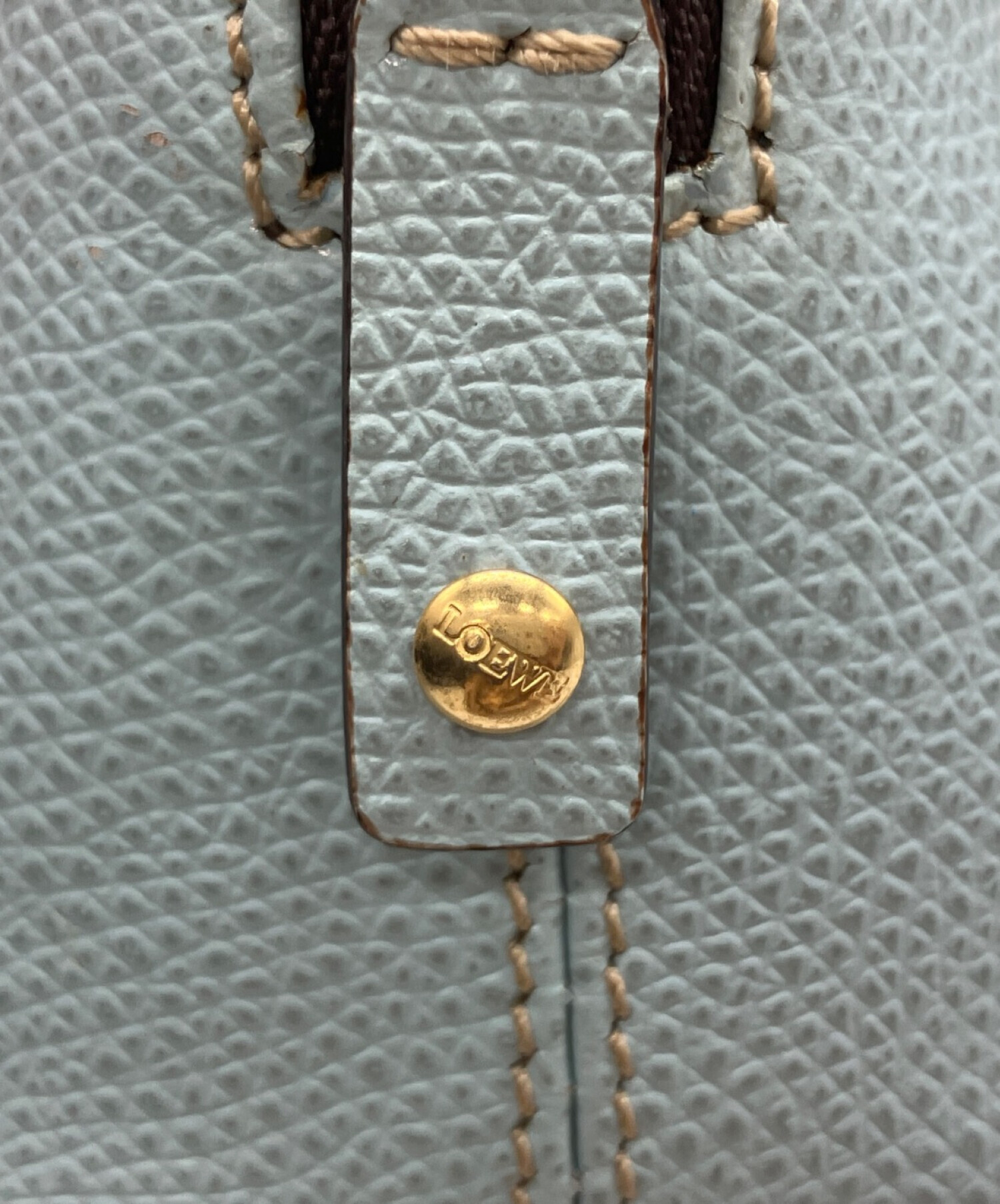 中古・古着通販】LOEWE (ロエベ) ポーチ スカイブルー|ブランド・古着 中古・古着通販】LOEWE (ロエベ) ポーチ スカイブルー|ブランド・古着