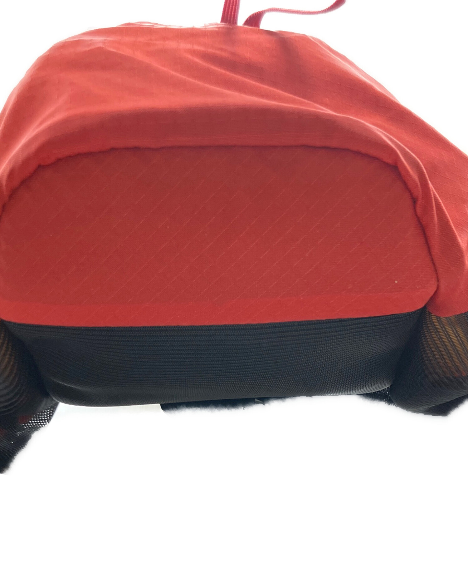即日発送 `~ ARC'TERYX レッドチェックリュック 中古・古着通販】ARC'TERYX (アークテリクス) リュック レッド