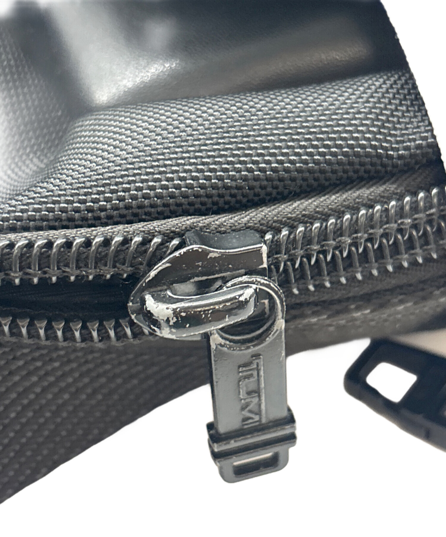 中古・古着通販】TUMI (トゥミ) ショルダーバッグ ブラック｜ブランド