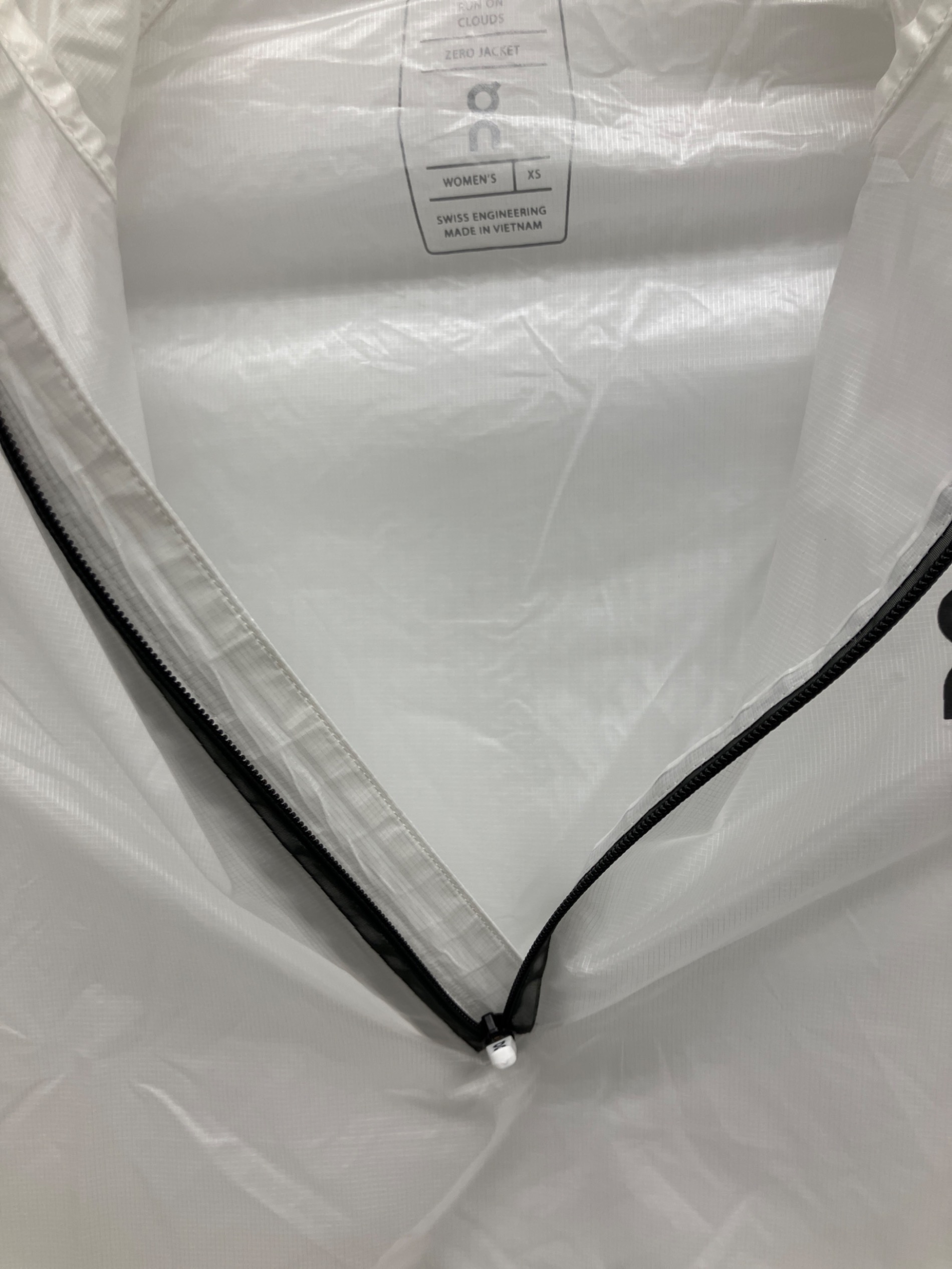 中古・古着通販】on (オン) ZERO JACKET ホワイト サイズ:XS｜ブランド 