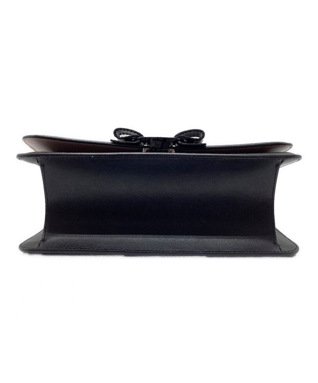 サルヴァトーレフェラガモ ヴァラリボン フラップ ショルダーバッグ