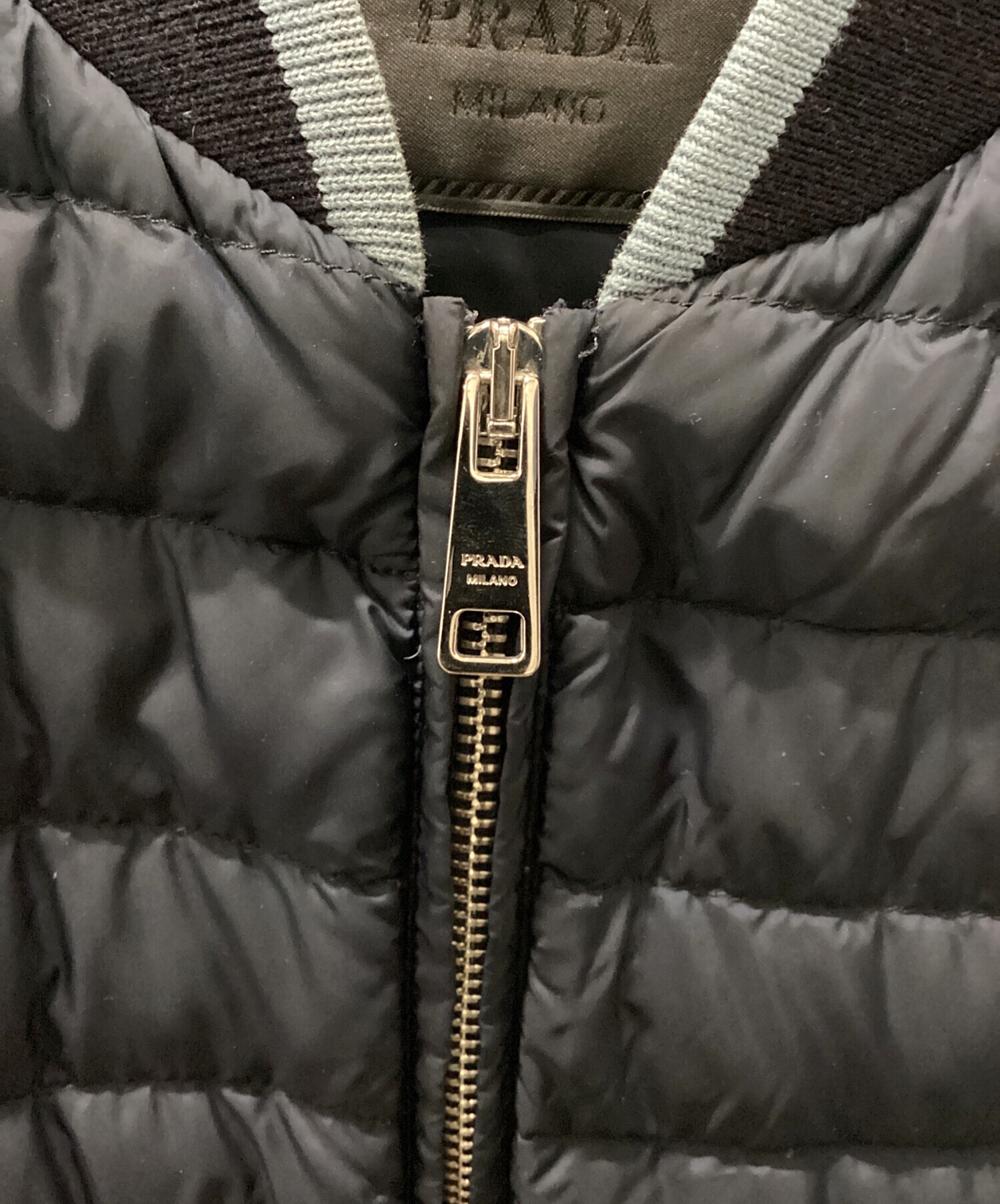 中古・古着通販】PRADA (プラダ) トライアングルプレートダウン