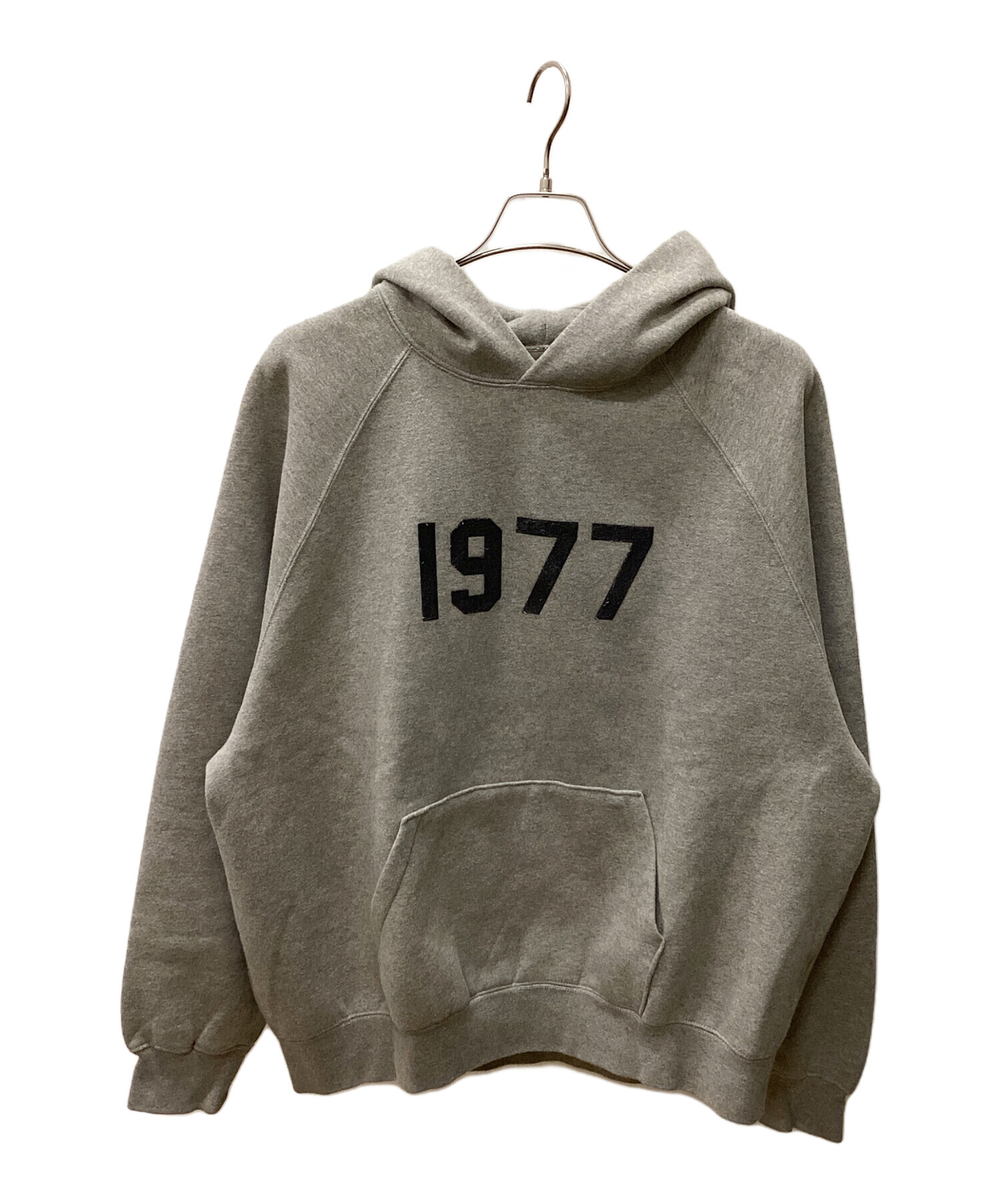 fear of god 1977 グレー パーカー S 中古・古着通販】FOG ESSENTIALS (フィアオブゴッド エッセンシャル