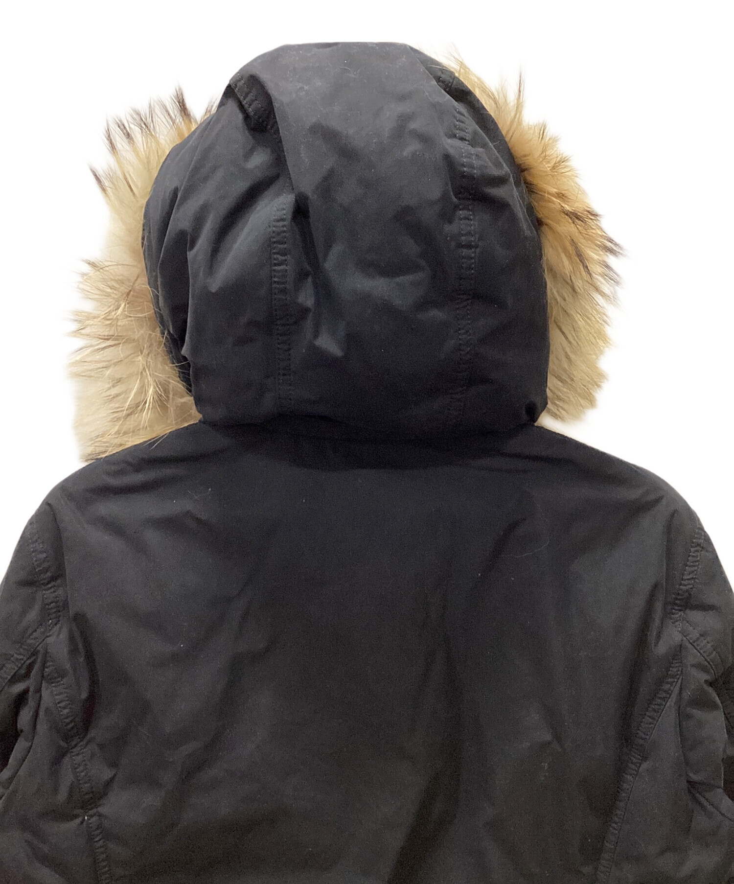 バーバリーブラックレーベル ファー付きダウンジャケット Ｌサイズ 中古・古着通販】BURBERRY BLACK LABEL (バーバリーブラックレーベル