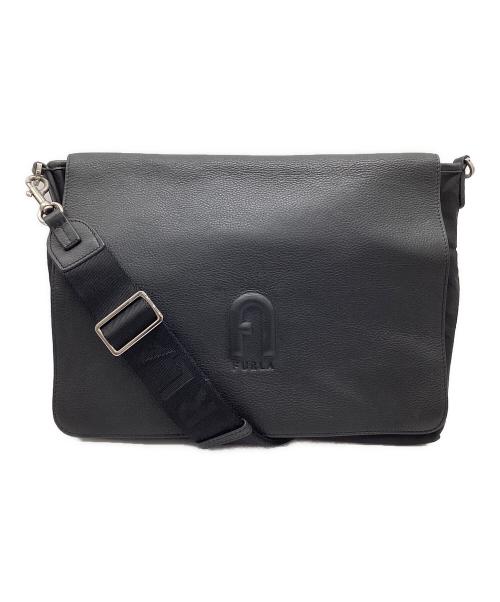 FURLA メッセンジャーバック 中古・古着通販】FURLA (フルラ) メッセンジャーバッグ ブラック