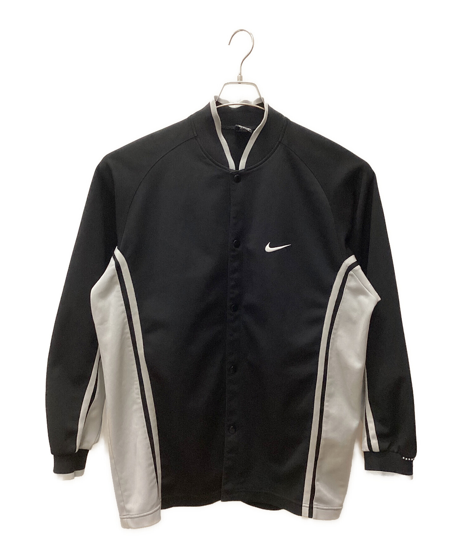 中古・古着通販】NIKE (ナイキ) フロントボタンジャケット ブラック 