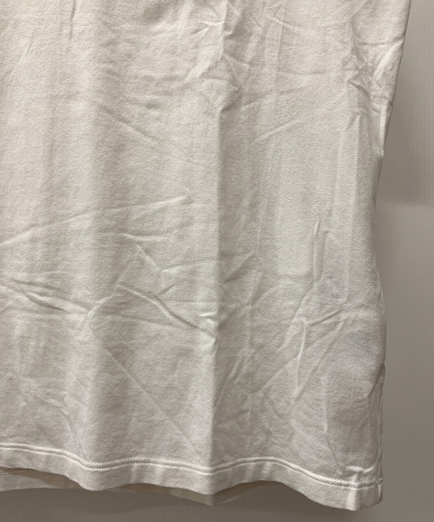 中古・古着通販】PRADA (プラダ) VネックTシャツ ホワイト サイズ:L 