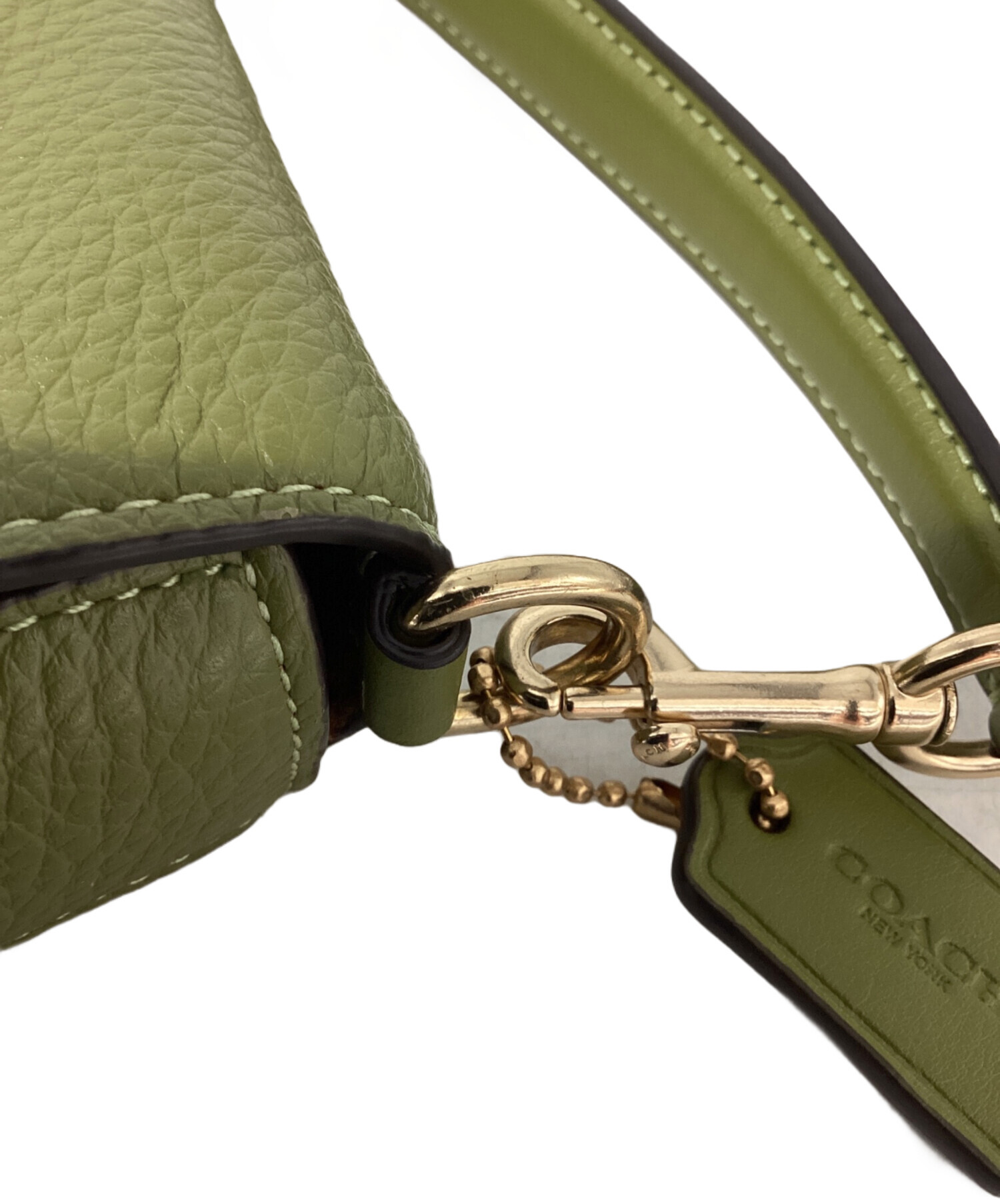 COACH ショルダーバッグ オリーブ チェーンストラップ 中古・古着通販】COACH (コーチ) チェーンショルダーバッグ オリーブ