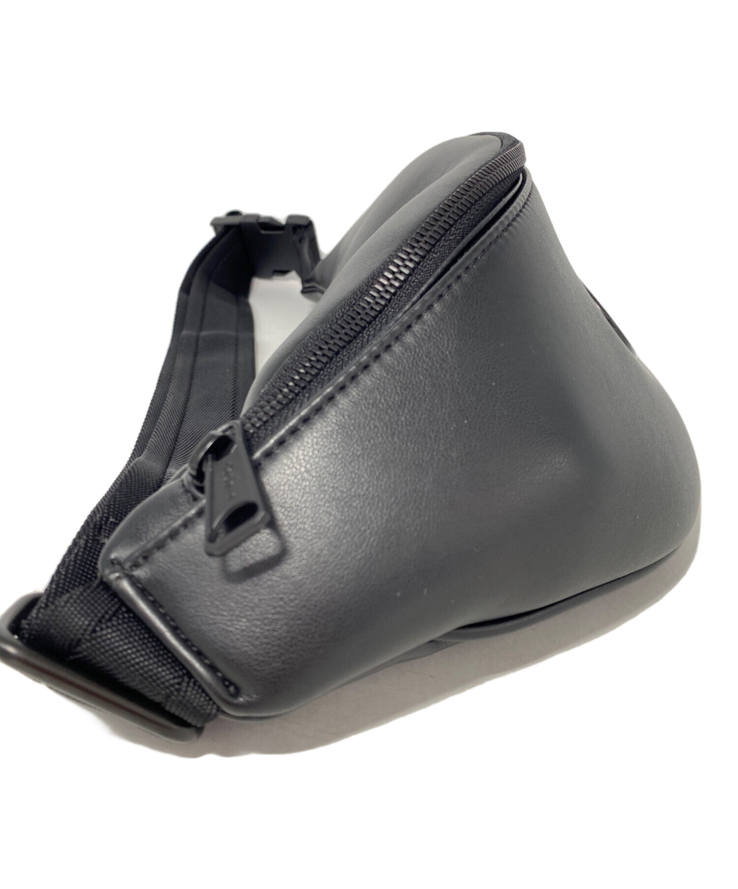 中古・古着通販】DIESEL (ディーゼル) ボディバッグ ブラック