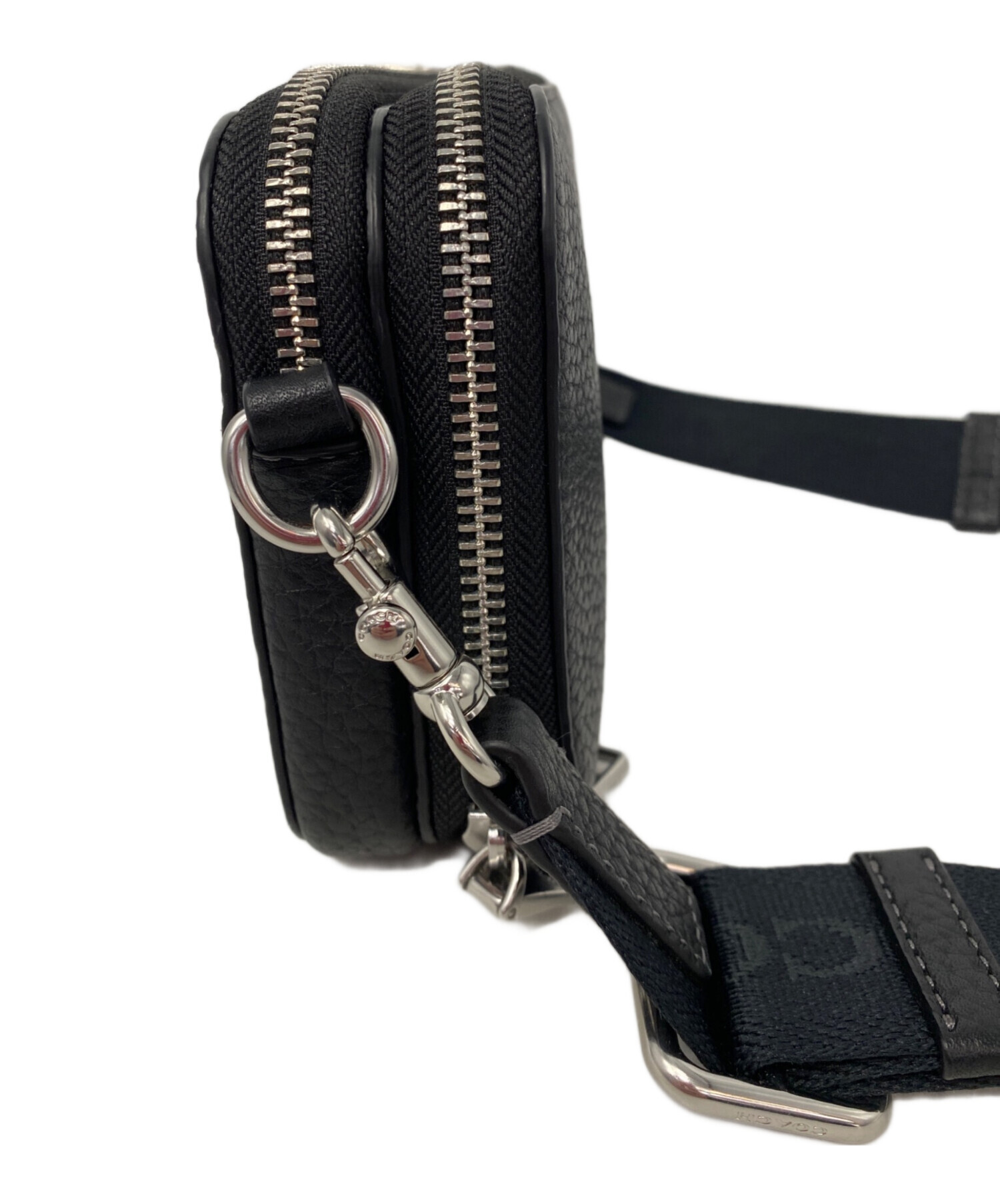 COACH コーチ　リビングトンボディバッグ ブラック　定価30000円 中古・古着通販】COACH (コーチ) クリントンクロスボディバッグ