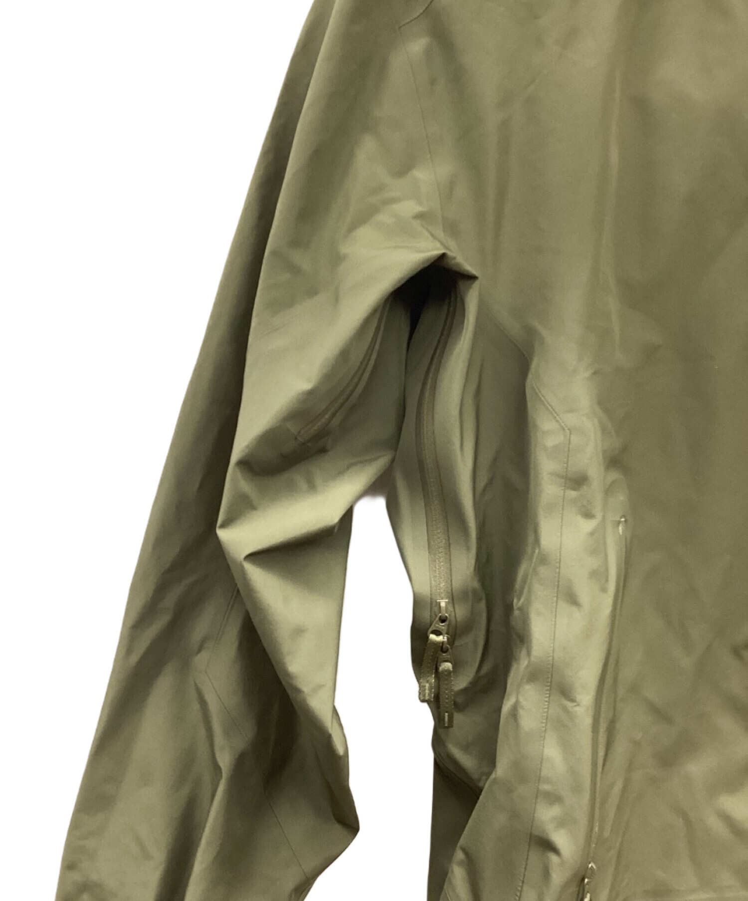 中古・古着通販】ARC'TERYX (アークテリクス) ナイロンパーカー カーキ