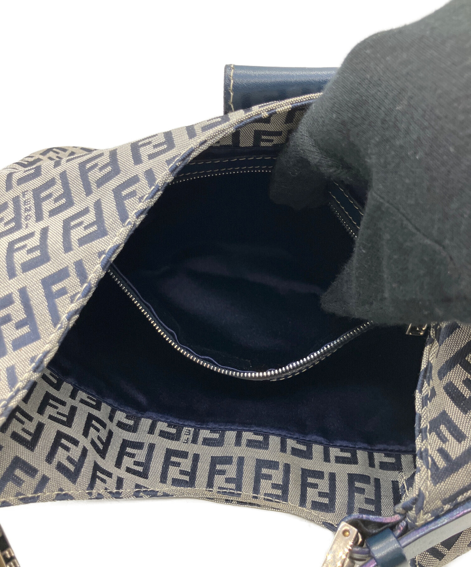 中古・古着通販】FENDI (フェンディ) ショルダーバッグ ネイビー 