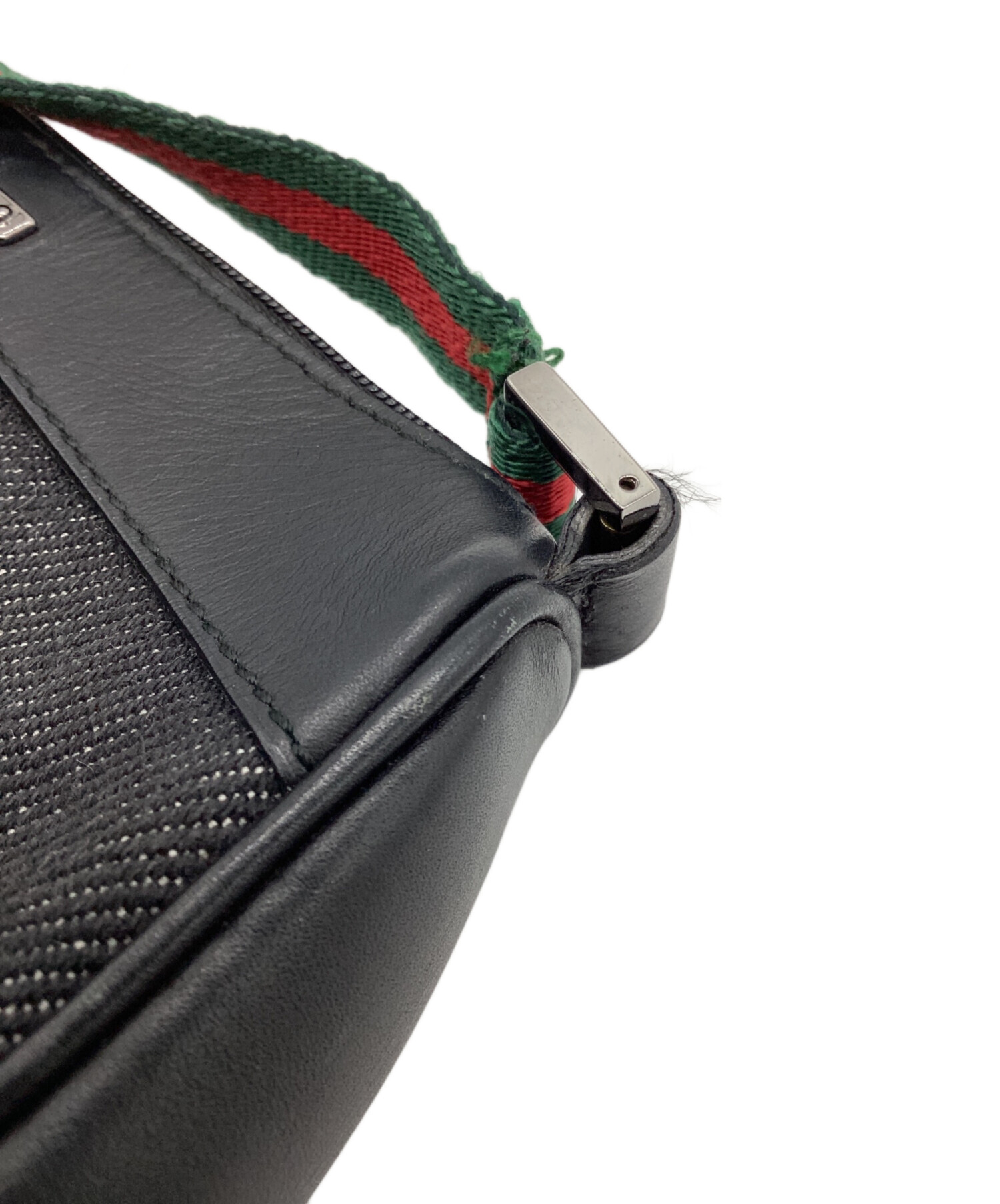 中古・古着通販】GUCCI (グッチ) アクセサリーポーチ ブラック