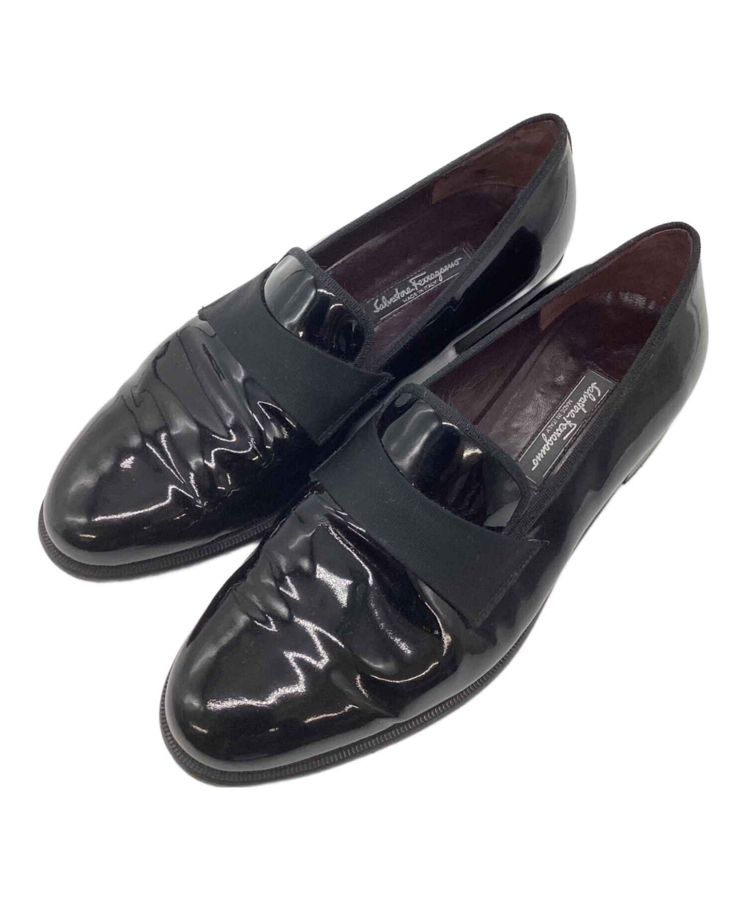 未使用 フェラガモ ブラック22.5㎝ エナメル 中古・古着通販】Salvatore Ferragamo (サルヴァトーレ フェラガモ