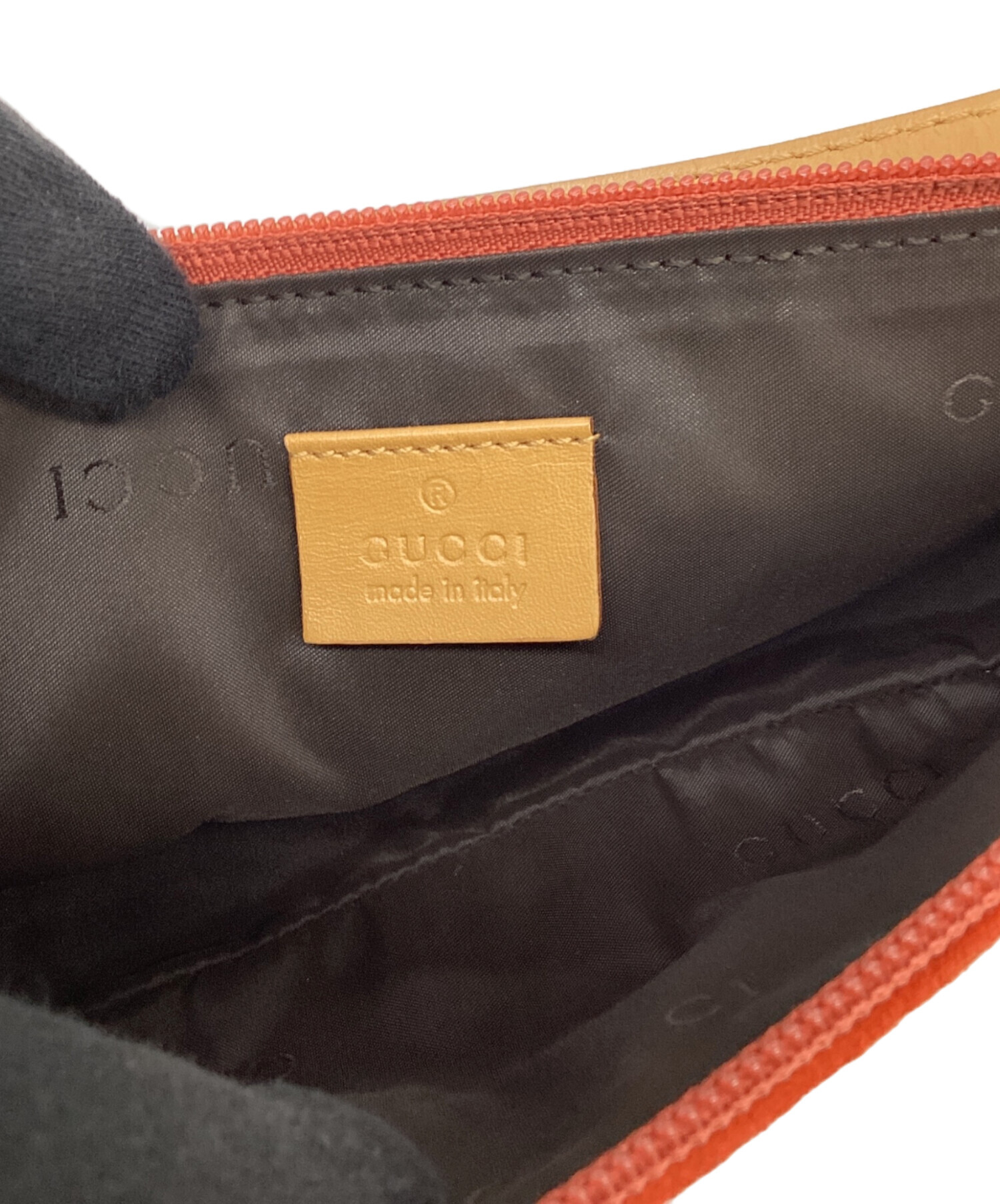 GUCCI グッチ ショルダーバッグ  オレンジ 【古着】【中古】【送料無料】 中古・古着通販】GUCCI (グッチ) ショルダーバッグ オレンジ｜ブランド