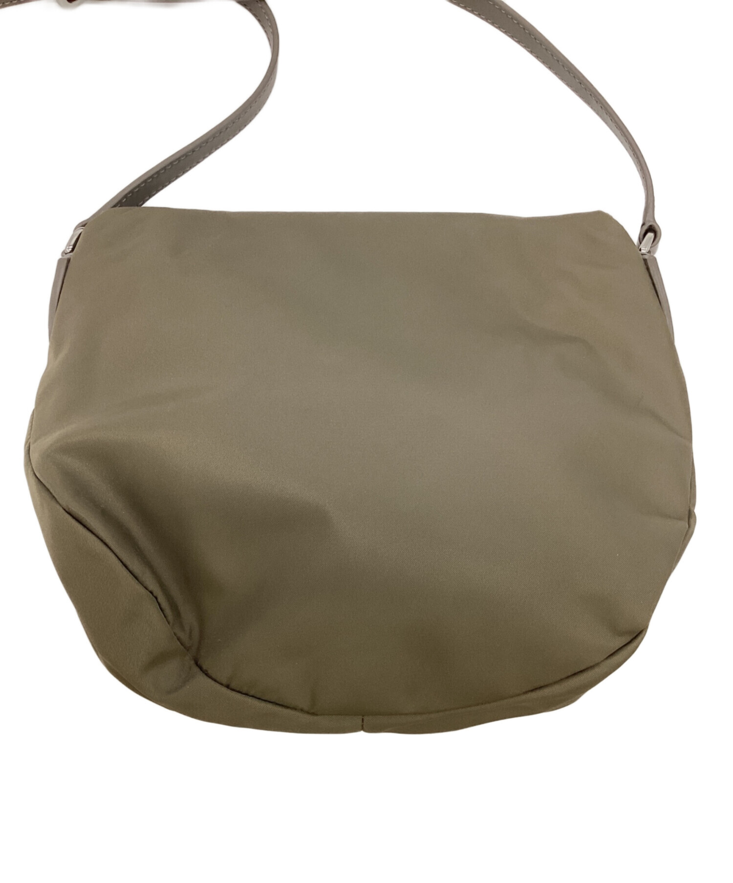 【未使用に近い】MARC JACOBS ブラウンショルダーバッグ MARC JACOBS マークジェイコブス ショルダーバッグ レディース