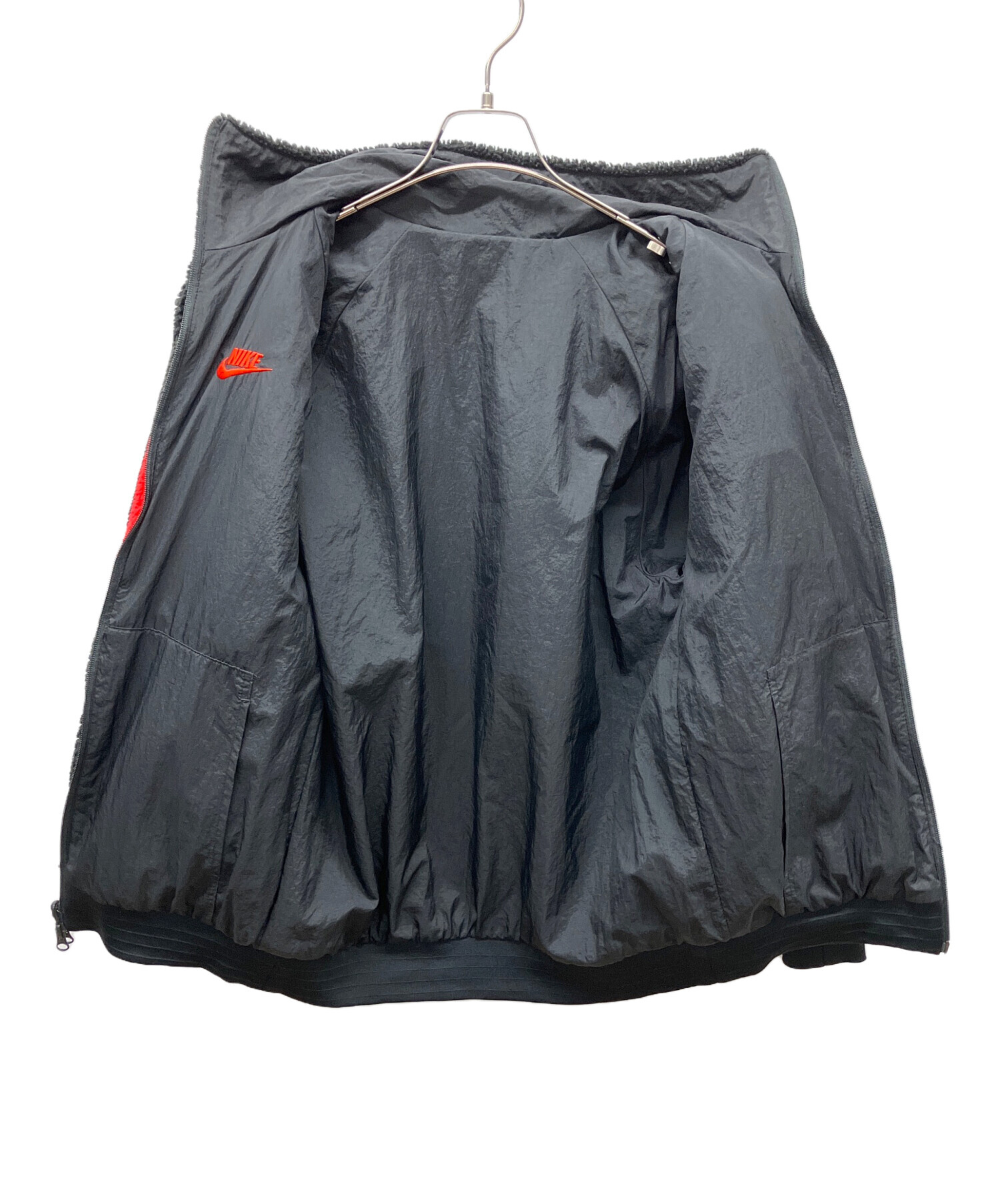 Nike ボアジャケット ブラック/グレー 中古・古着通販】NIKE (ナイキ) ボアジャケット レッド×ブラック