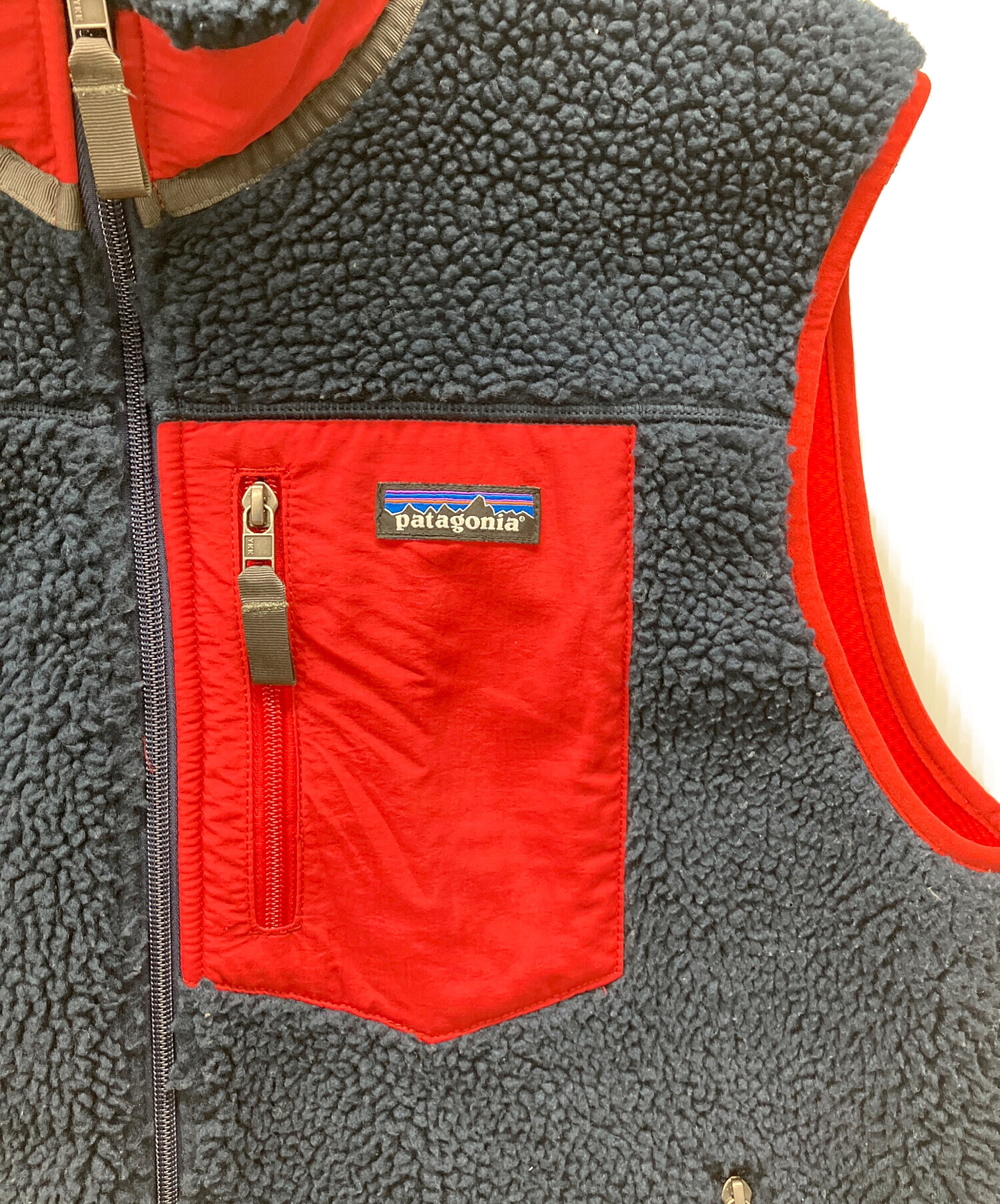 patagonia レッド ベスト Lサイズ 中古・古着通販】Patagonia (パタゴニア) ベスト レッド×ネイビー