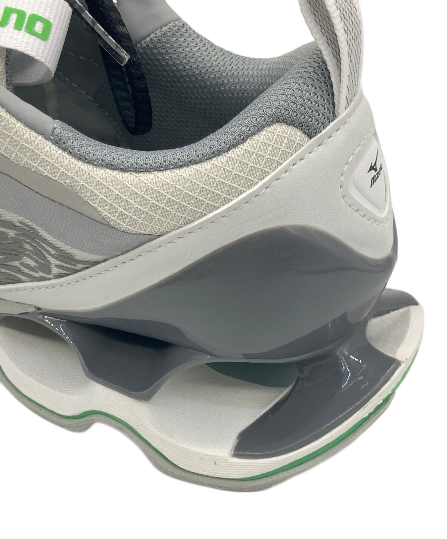 nozominnn♡ 中古・古着通販】MIZUNO (ミズノ) スニーカー グレー サイズ:26