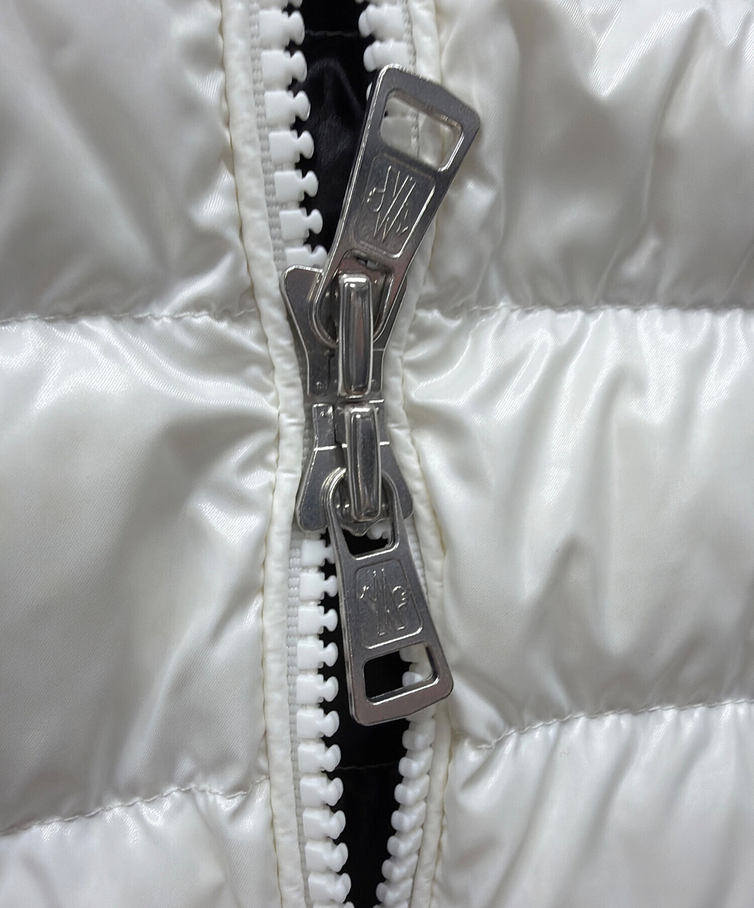 中古・古着通販】MONCLER (モンクレール) ダウンベスト ホワイト
