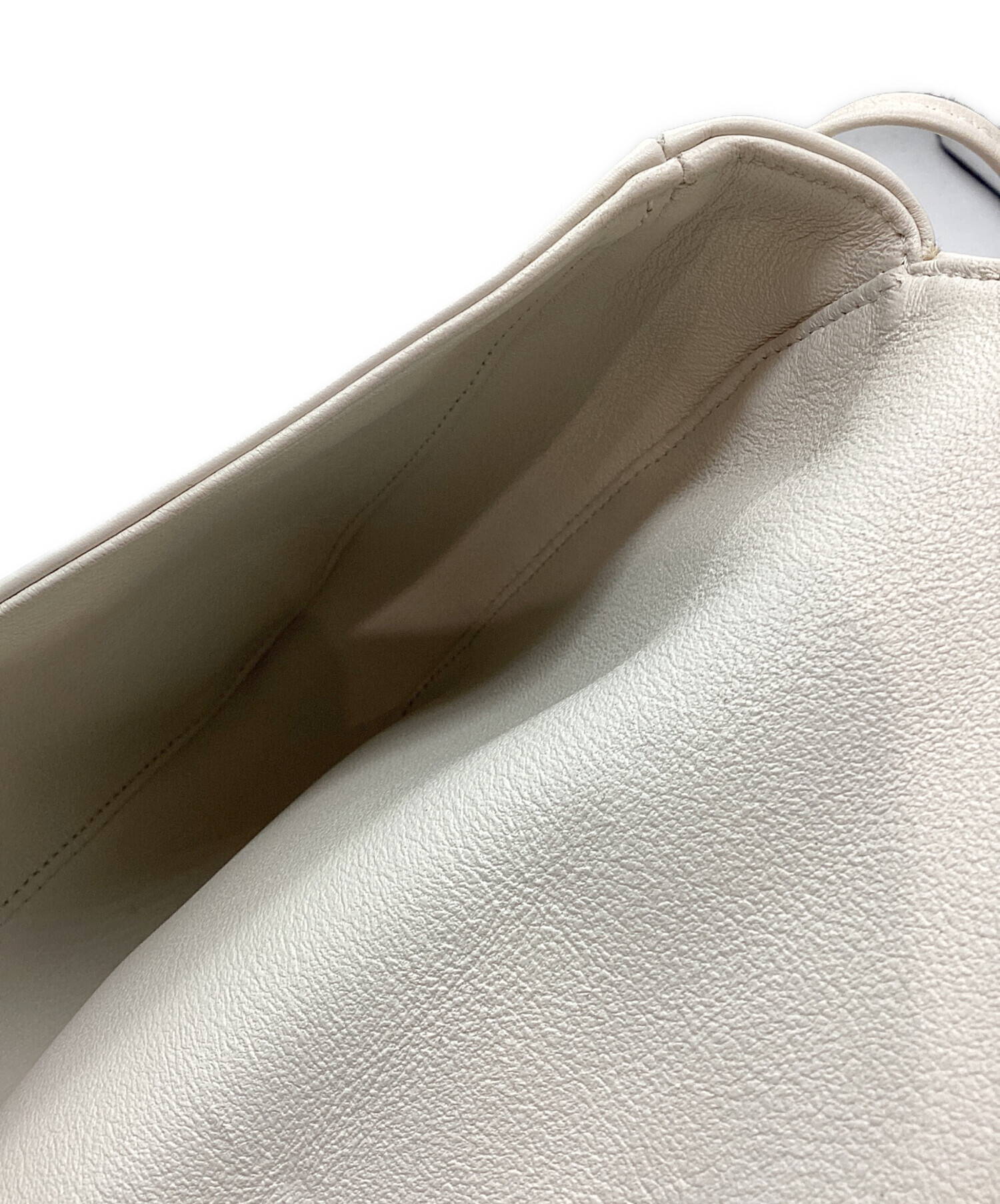 中古・古着通販】CELINE (セリーヌ) トライアングルバッグ ホワイト