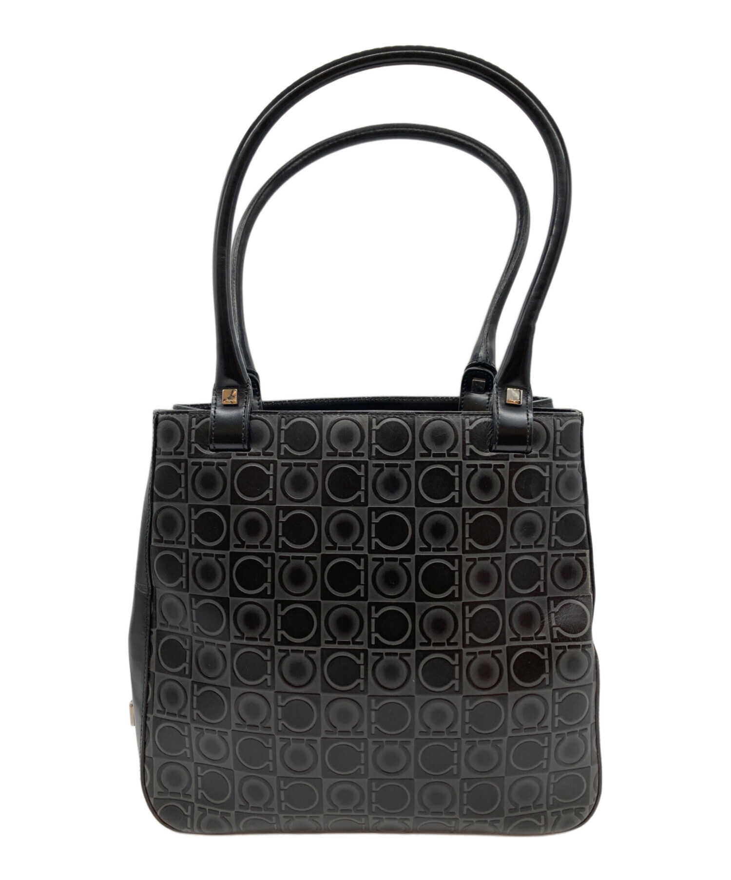 ほぼ未使用 サルヴァトーレフェラガモ トートバッグ 大容量 2024ss レザー ほぼ未使用 サルヴァトーレフェラガモ トートバッグ 大容量 2024ss