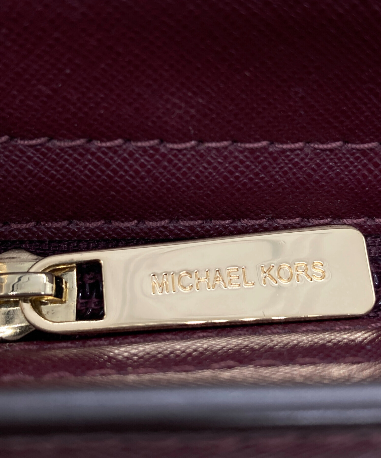 【美品】MICHAEL KORS マイケルコース ワインレッド ショルダーバッグ 中古・古着通販】MICHAEL KORS (マイケルコース) ショルダーバッグ