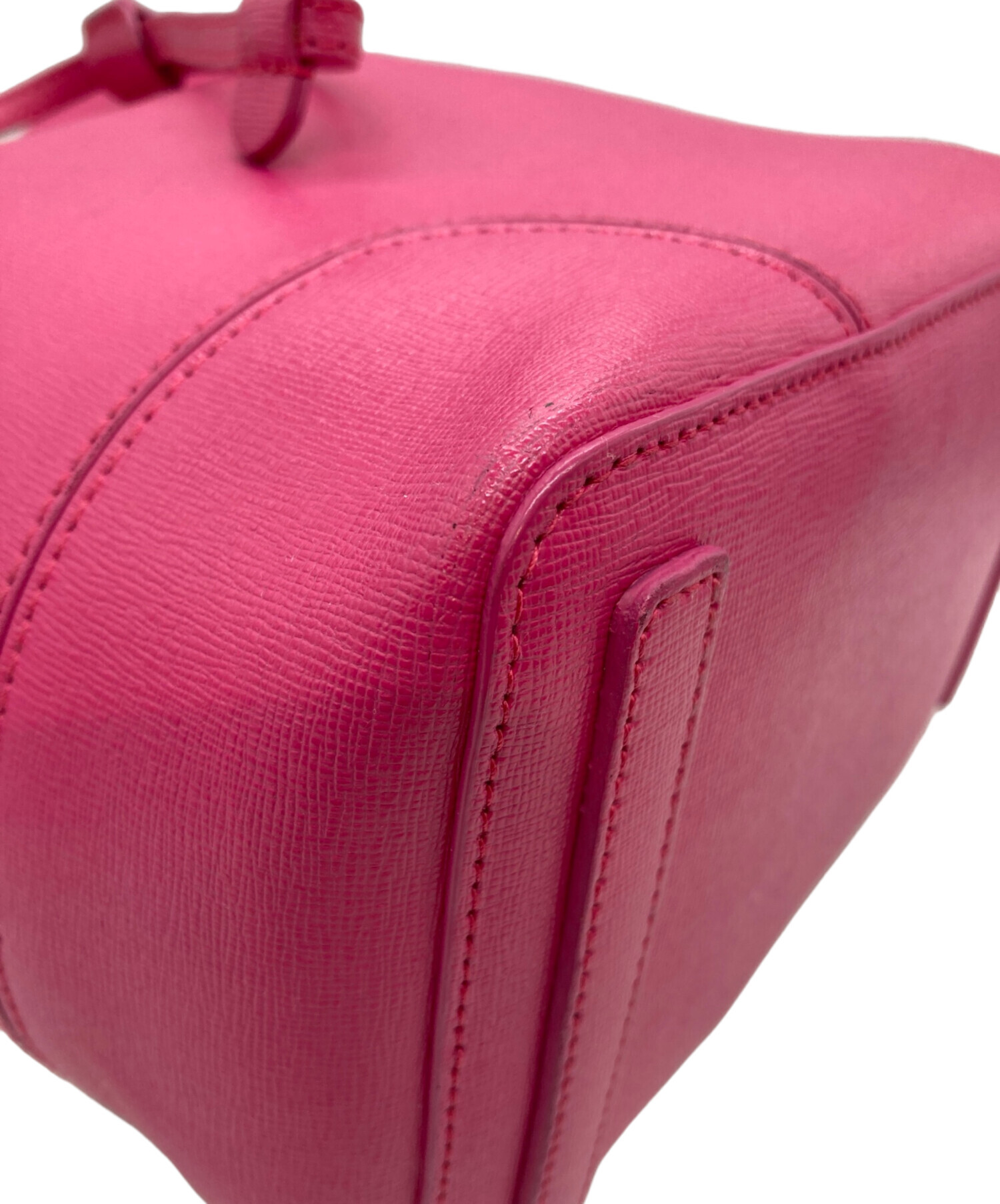 【中古】FURLA レザーショルダーバッグ ピンク フルラ[17][240017716634] 中古・古着通販】FURLA (フルラ) ショルダーバッグ ピンク｜ブランド