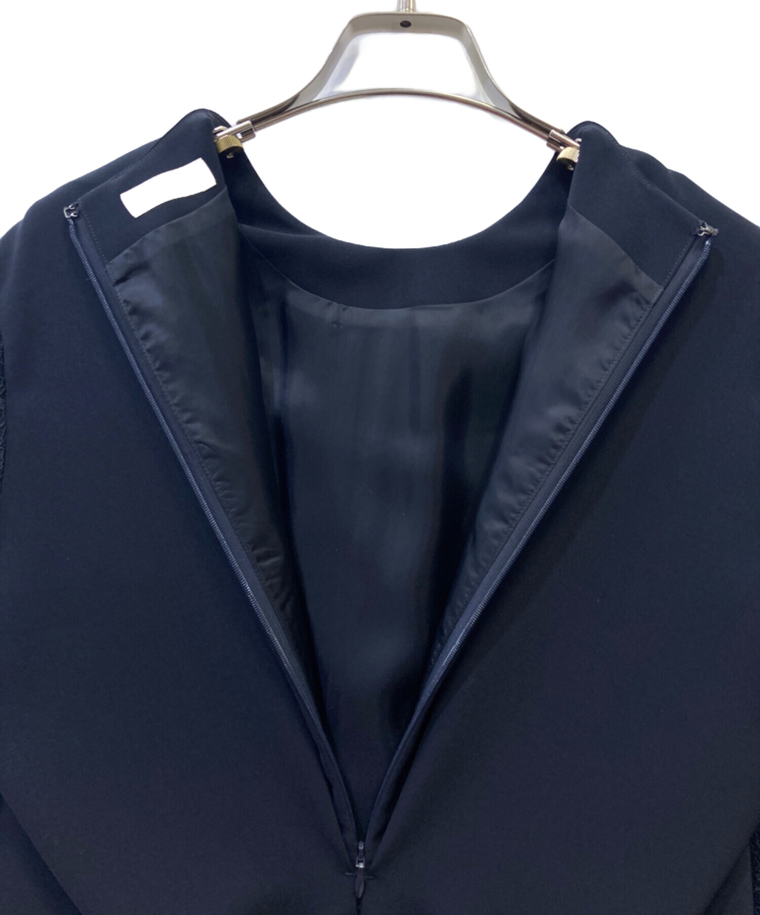 Ballsey ドライダブルクロス レースコンビワンピース ネイビー ドライダブルクロス レースコンビワンピース｜トゥモローランド 公式通販