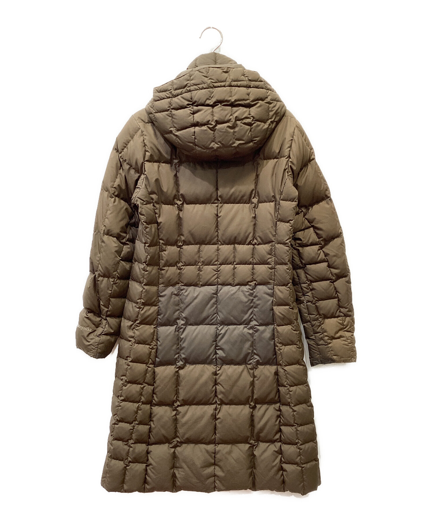 中古・古着通販】Patagonia (パタゴニア) ダウンコート ブラウン 