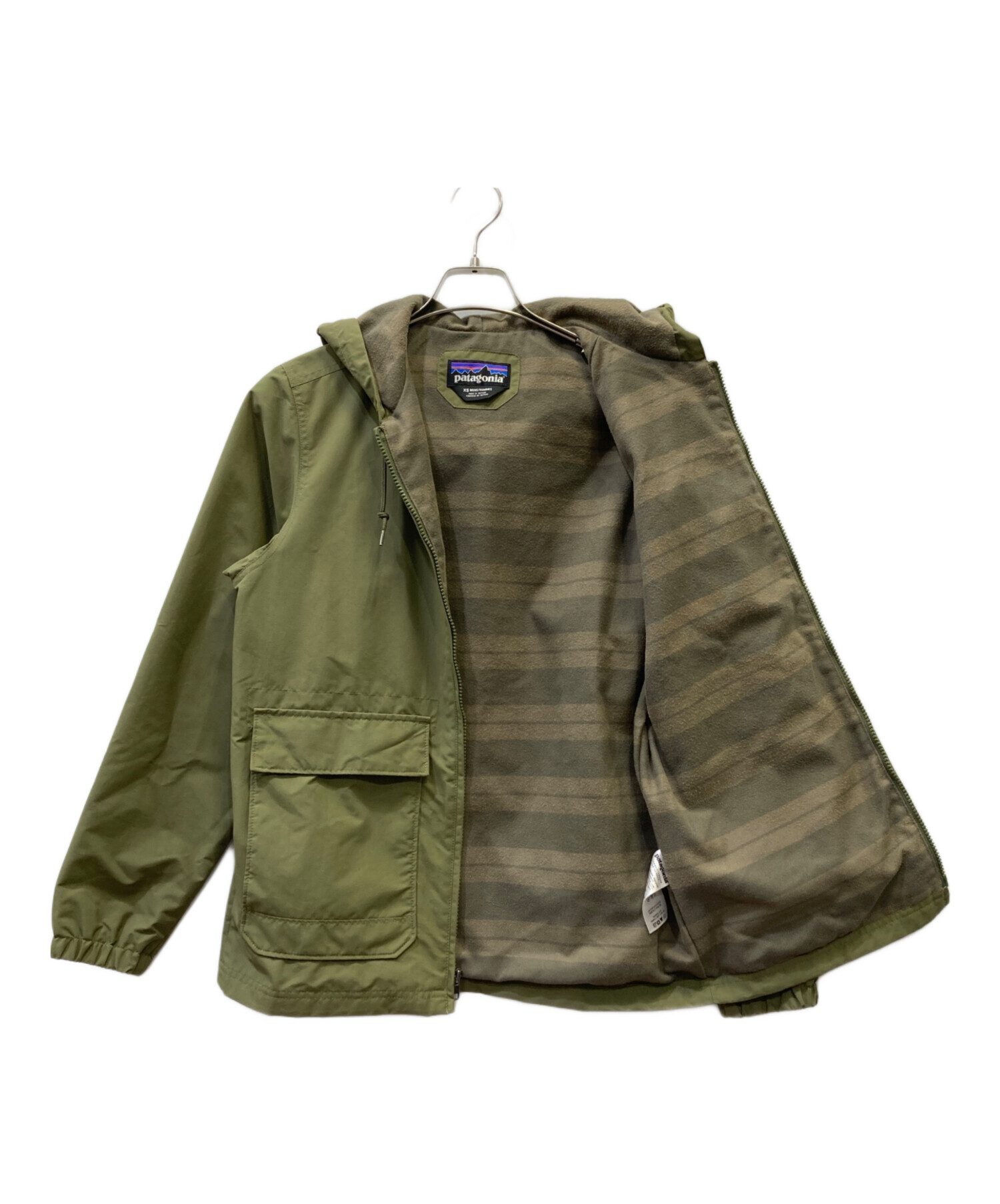 中古・古着通販】Patagonia (パタゴニア) マウンテンパーカー カーキ