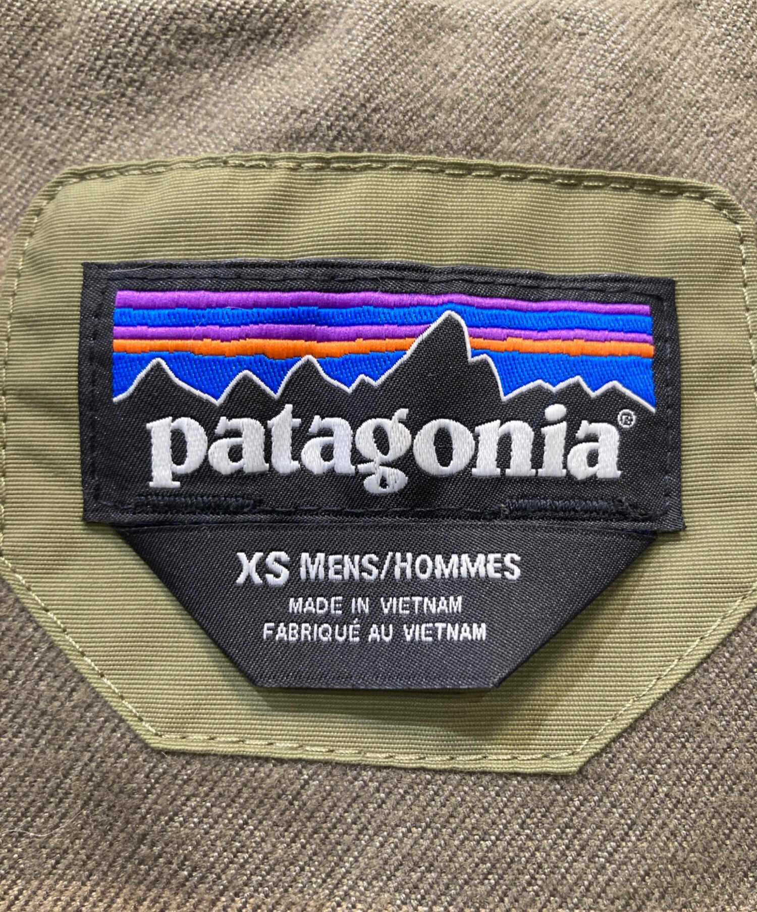 中古・古着通販】Patagonia (パタゴニア) マウンテンパーカー カーキ