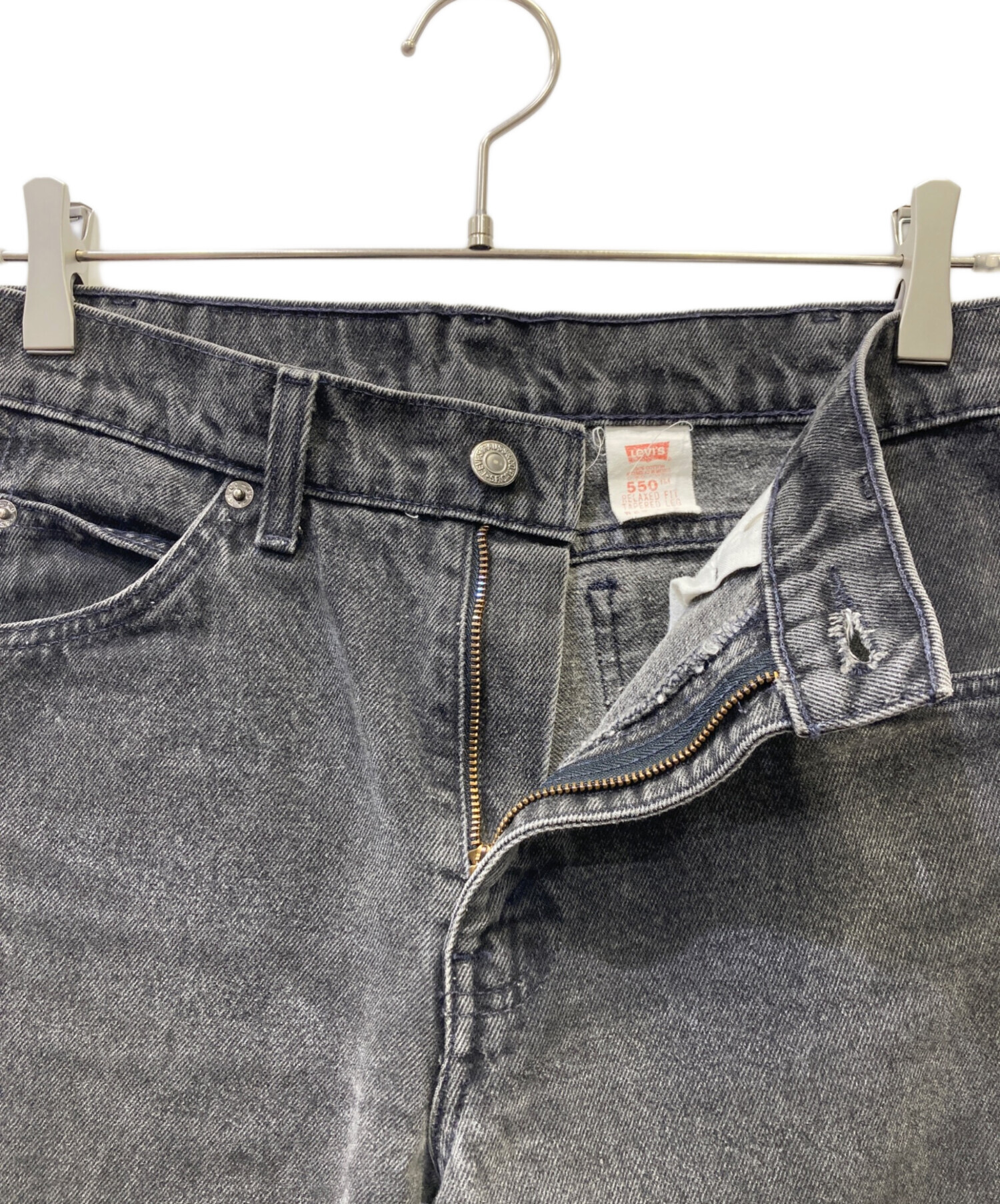 中古・古着通販】LEVI'S (リーバイス) デニムパンツ グレー サイズ
