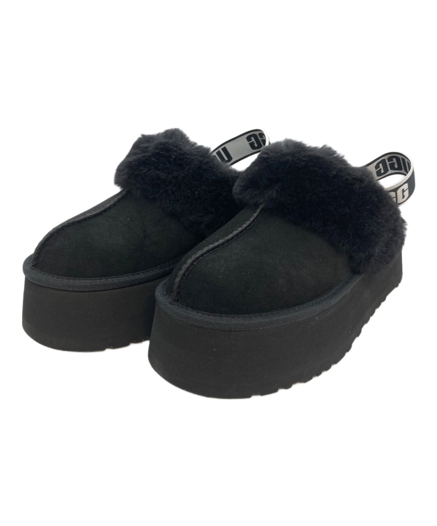 UGG ブラック プラットフォームサンダル新品未使用 中古・古着通販】UGG (アグ) プラットフォームサンダル ブラック