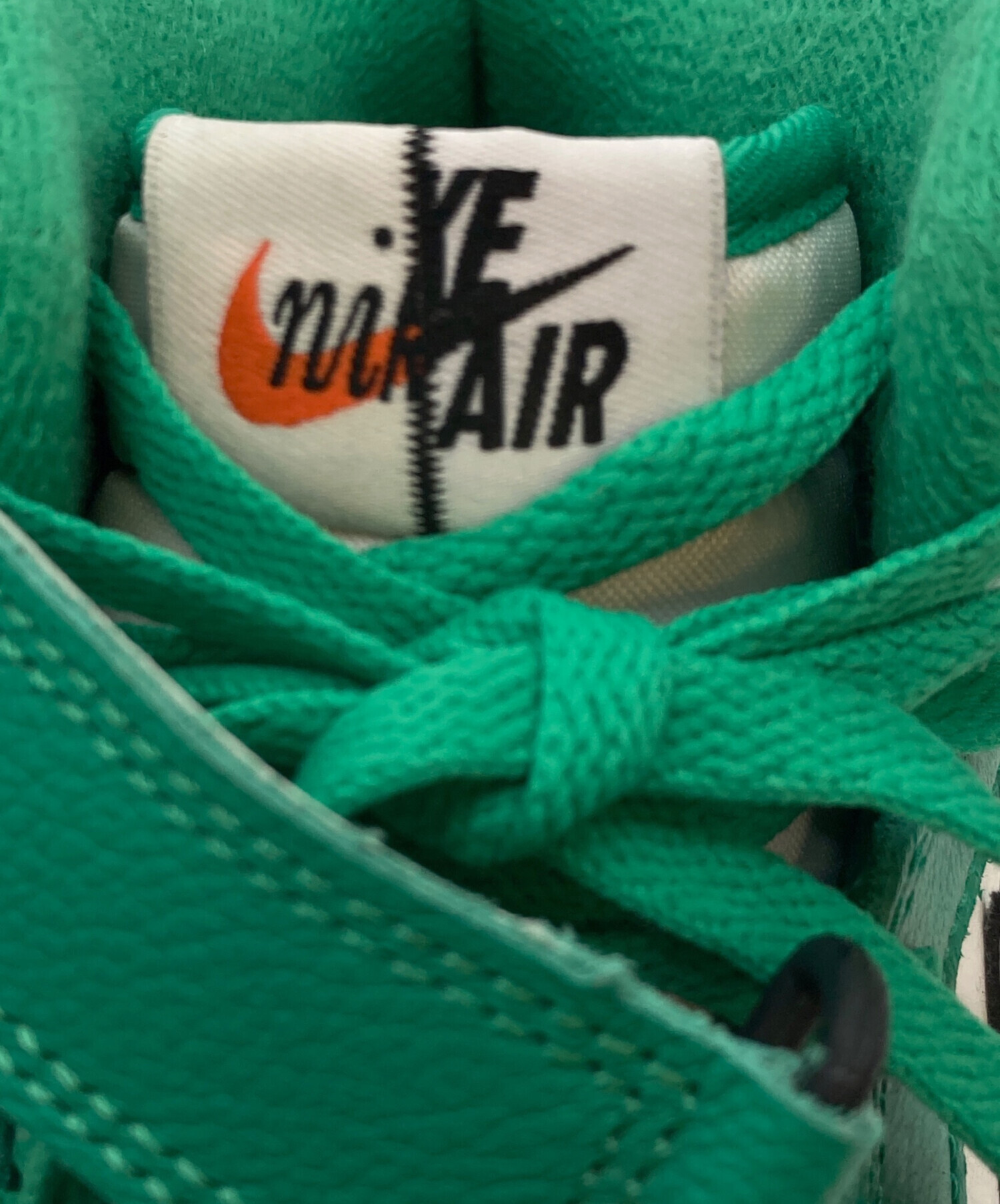 中古・古着通販】NIKE (ナイキ) ハイカットスニーカー グリーン サイズ