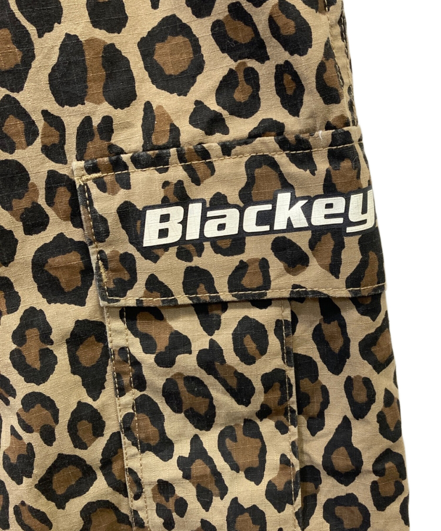 ブラックアイパッチ Black Eye Patch レオパード柄 カーゴパンツ 中古・古着通販】BlackEyePatch (ブラックアイパッチ) レオパード