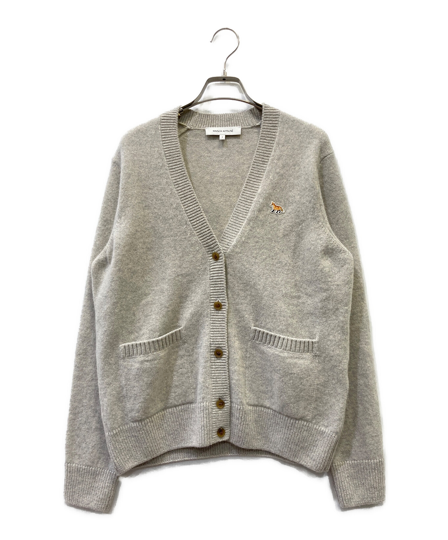 美品】メゾンキツネ、Maisonkitsune、ノーカラーカーディガンxsグレー 中古・古着通販】MAISON KITSUNE (メゾンキツネ) カーディガン グレー
