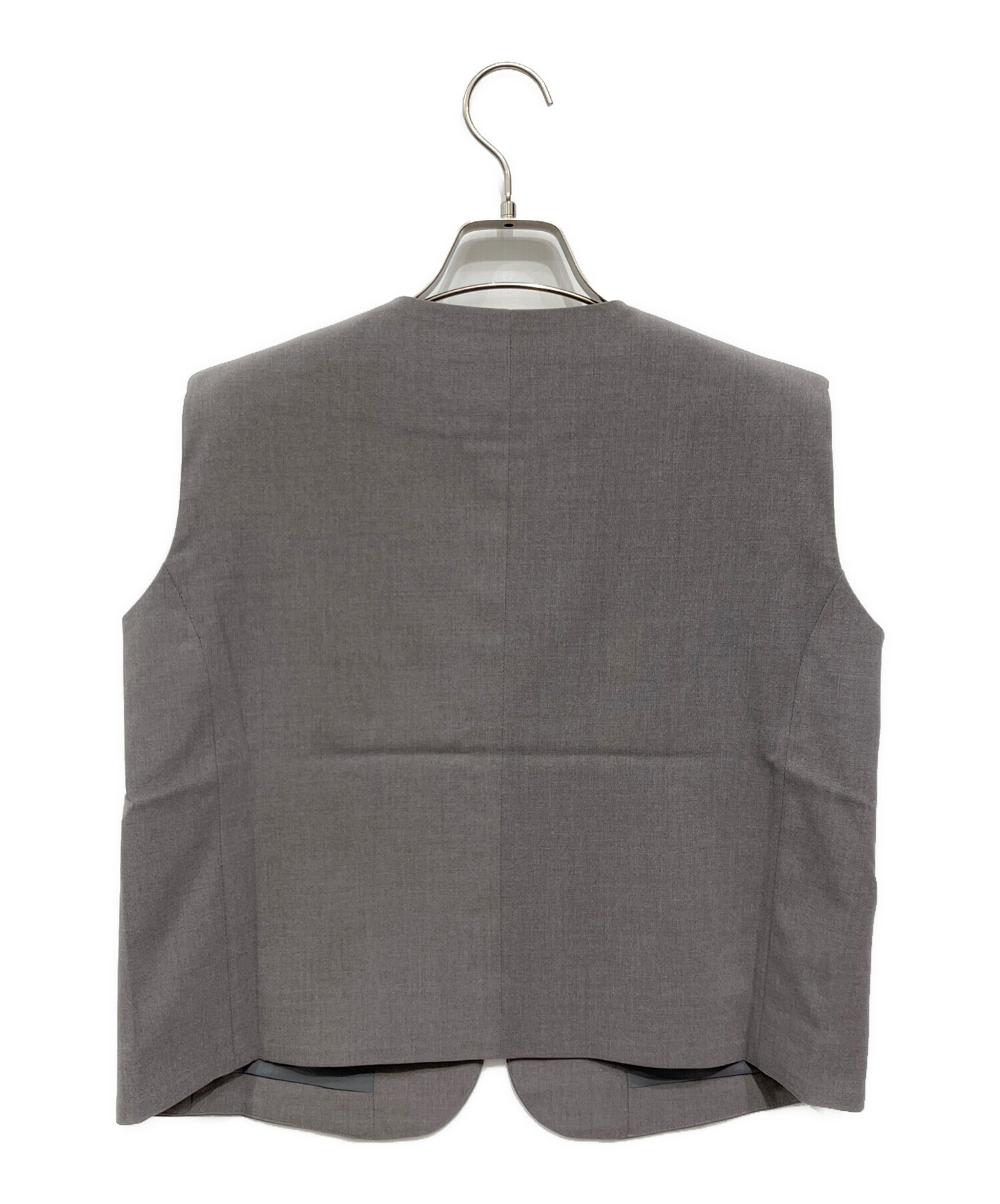 フロントボタンベスト　FORME 中古・古着通販】forme (フォルメ) フロントボタンベスト グレー