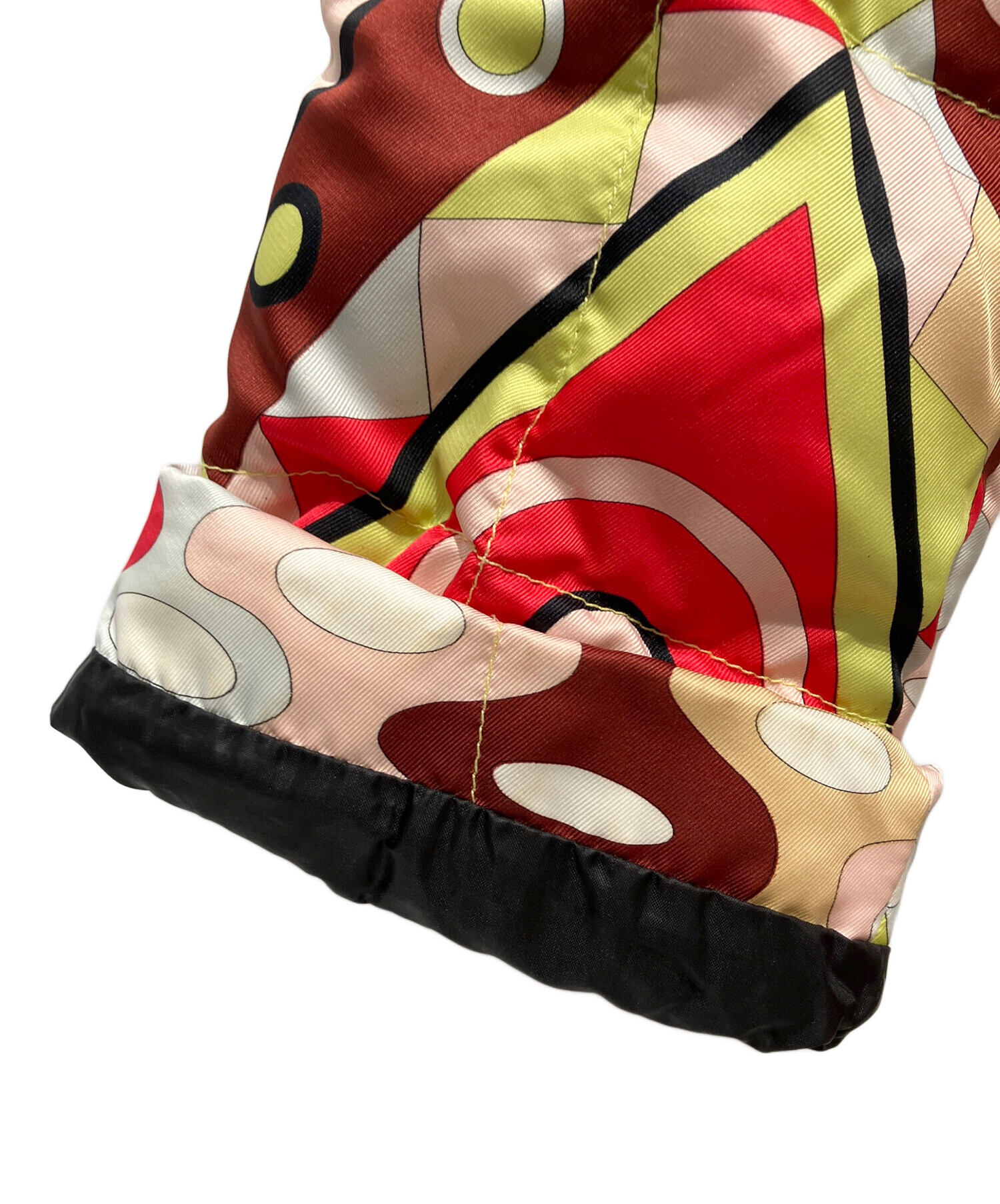 ★EMILIO PUCCI エミリオプッチ ケープ マント フリーサイズ 中古・古着通販】Emilio Pucci (エミリオ プッチ) 中綿コート ピンク